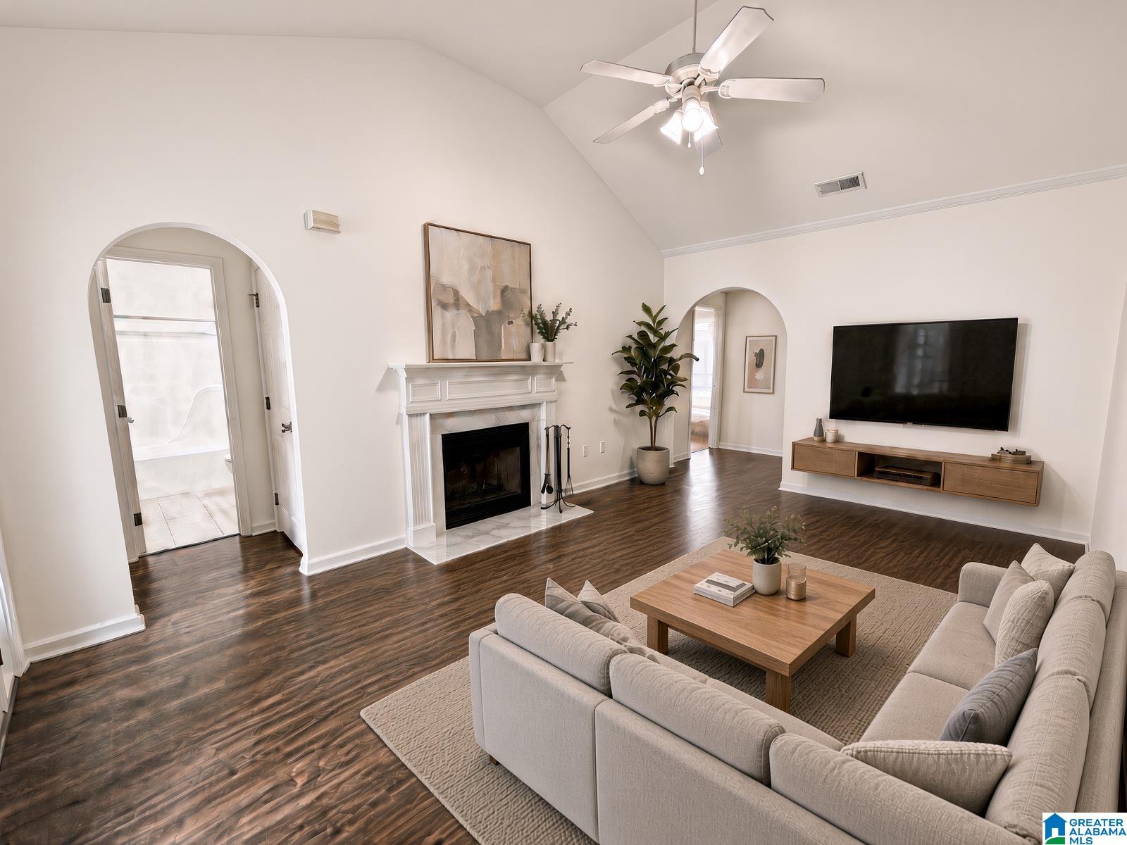 Photo 2 of Townhouse for sale at 404 Midridge Ln, Pelham, AL 35124 | MLS# 21464884 | Listing updated on 2026-09-26