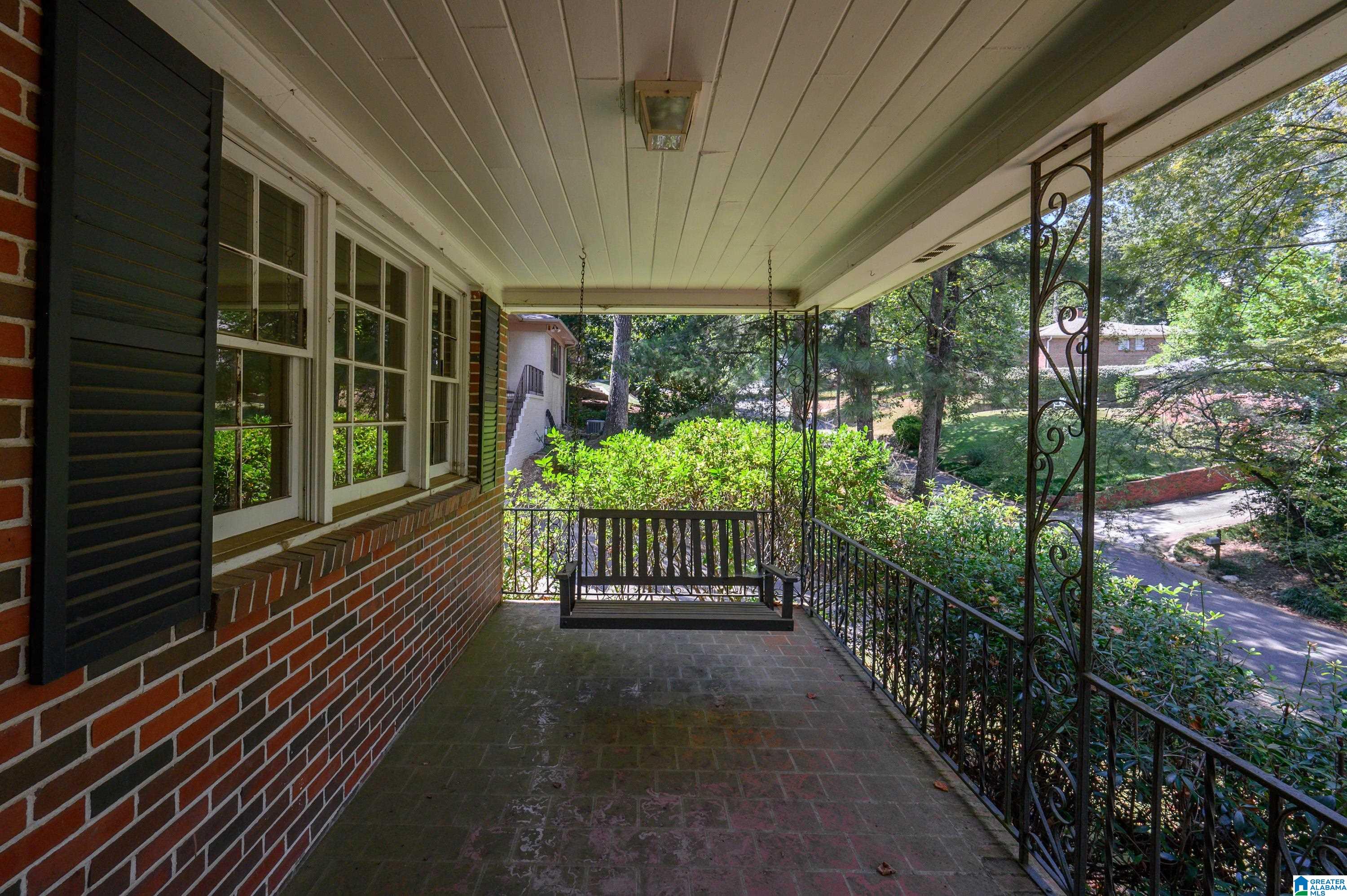 Photo 3 of Single family home for sale at 429 Windsor Dr, Birmingham, AL 35209 | MLS# 21464885 | Listing updated on 2026-09-15