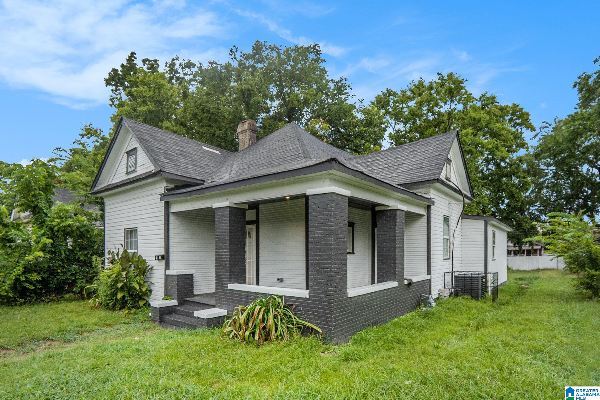 Photo 1 of Single family home for sale at 2908 Ave F, Birmingham, AL 35218 | MLS# 21464890 | Listing updated on 2026-09-15
