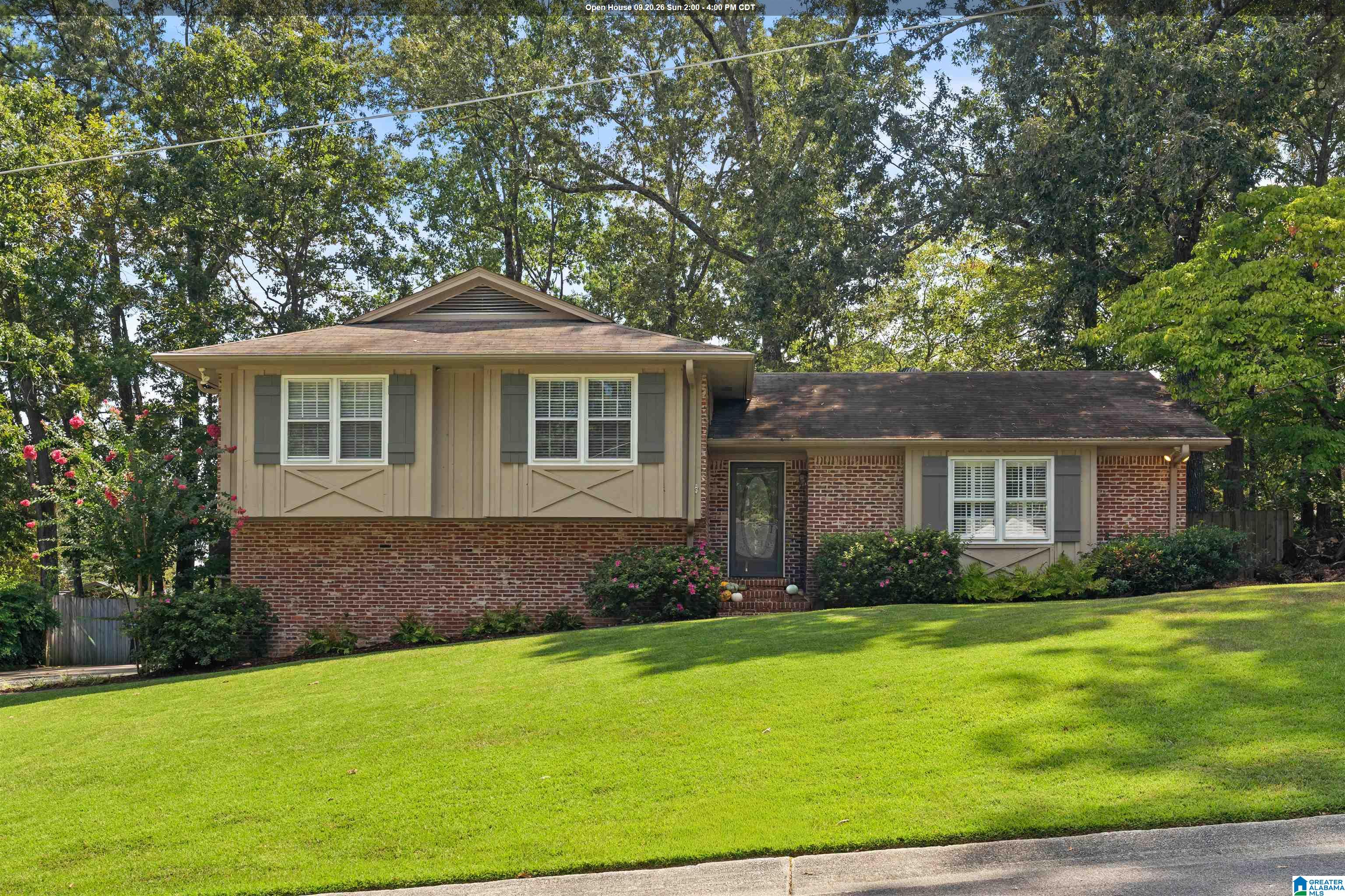 Single family home for sale at 3454 Birchtree Dr, HOOVER, AL 35226 | MLS# 21464893