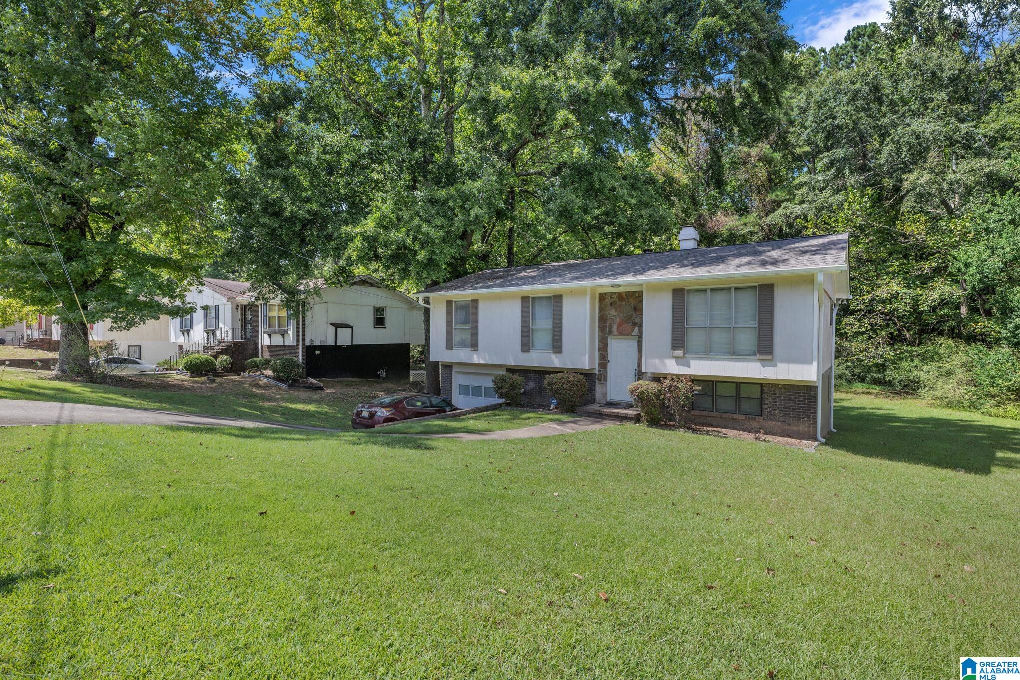 Photo 2 of Single family home for sale at 624 Basswood Dr, Adamsville, AL 35005 | MLS# 21464895 | Listing updated on 2026-09-15