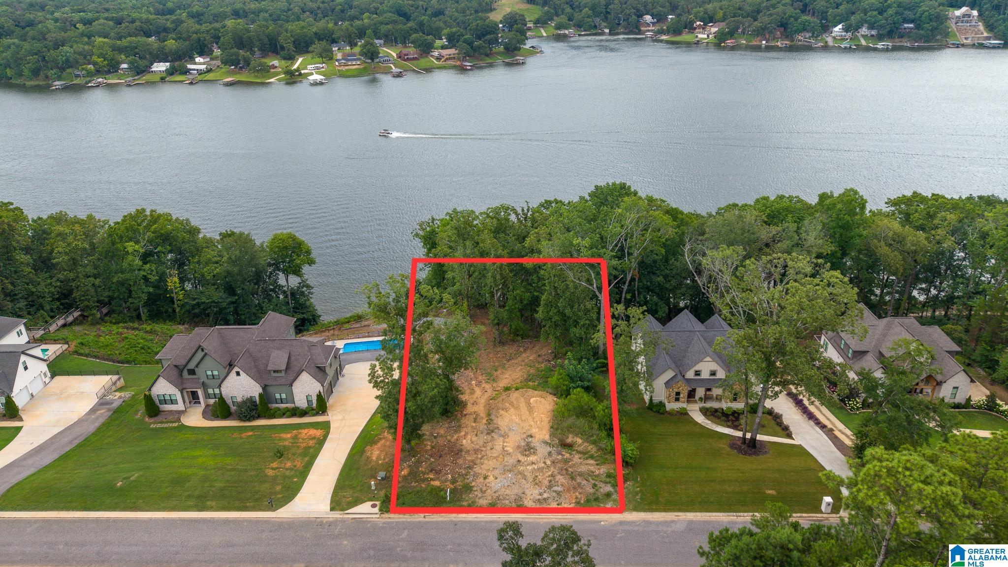 767 LAKEVIEW CREST DRIVE