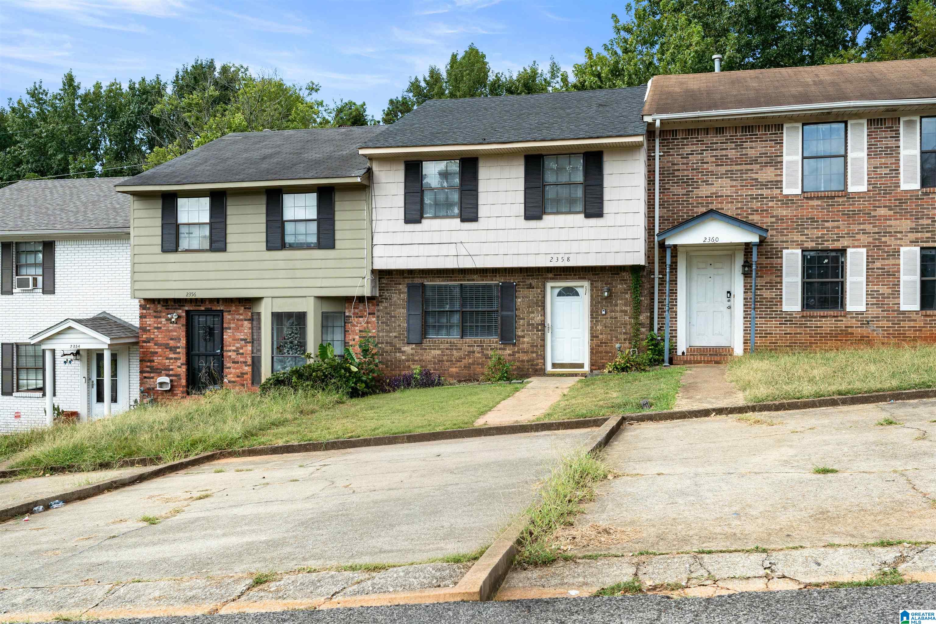 Photo 3 of Townhouse for sale at 2358 Grayson Valley Cir, Birmingham, AL 35235 | MLS# 21464905 | Listing updated on 2026-09-15