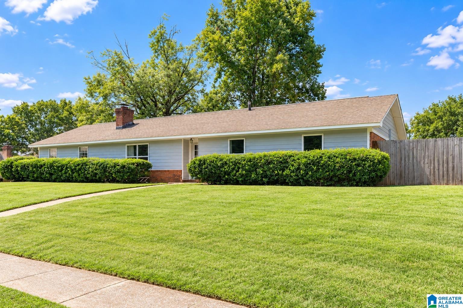 Photo 2 of Single family home for sale at 11410 Fairwood Ave, Northport, AL 35475 | MLS# 21464910 | Listing updated on 2026-09-21