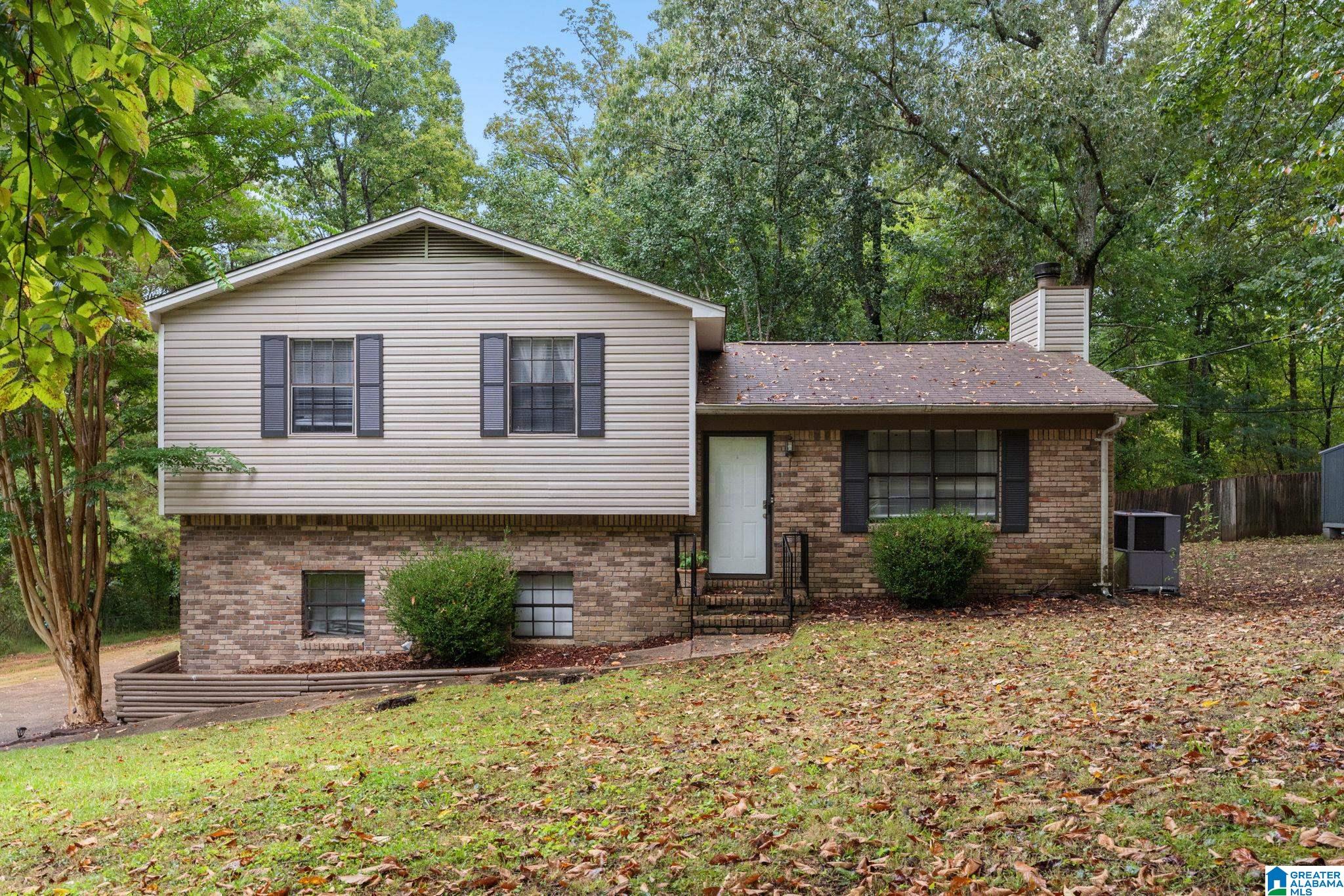 Single family home for sale at 1152 Oak Crk Trl NE, Birmingham, AL 35215 | MLS# 21464912