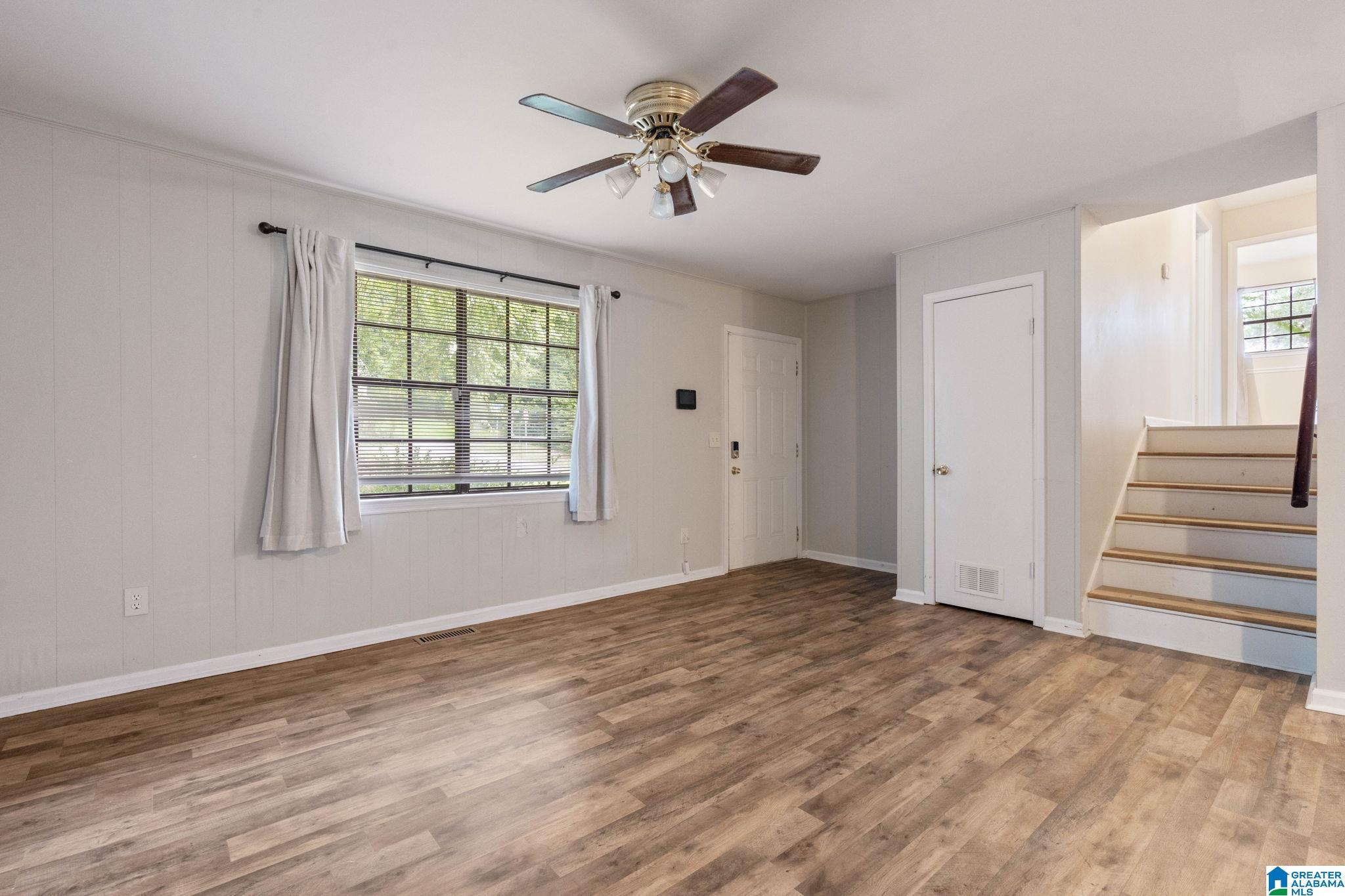 Photo 4 of Single family home for sale at 1152 Oak Crk Trl NE, Birmingham, AL 35215 | MLS# 21464912 | Listing updated on 2026-09-19