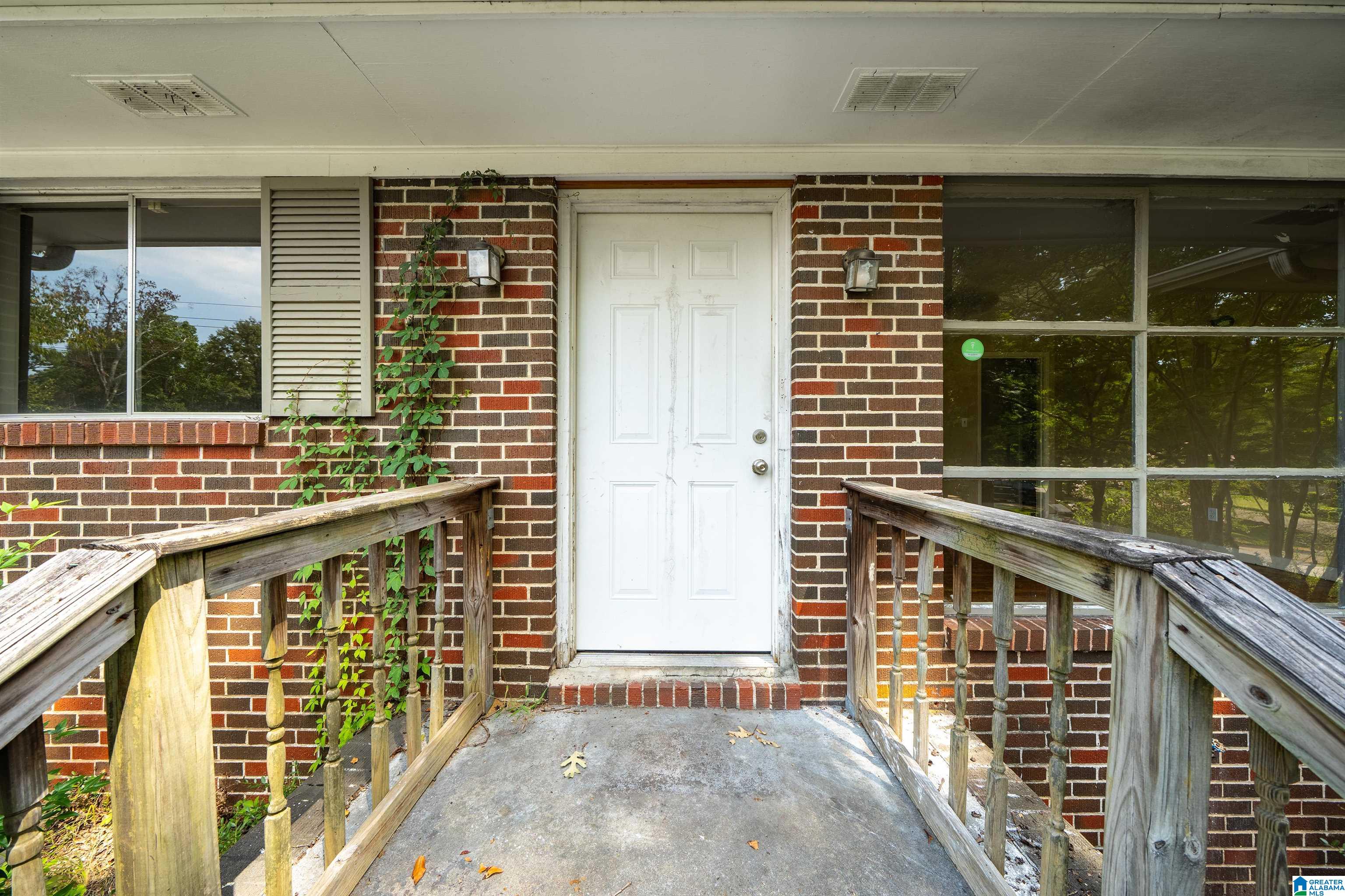 Photo 28 of Single family home for sale at 957 Hickory Cir, Birmingham, AL 35215 | MLS# 21464919 | Listing updated on 2026-09-14