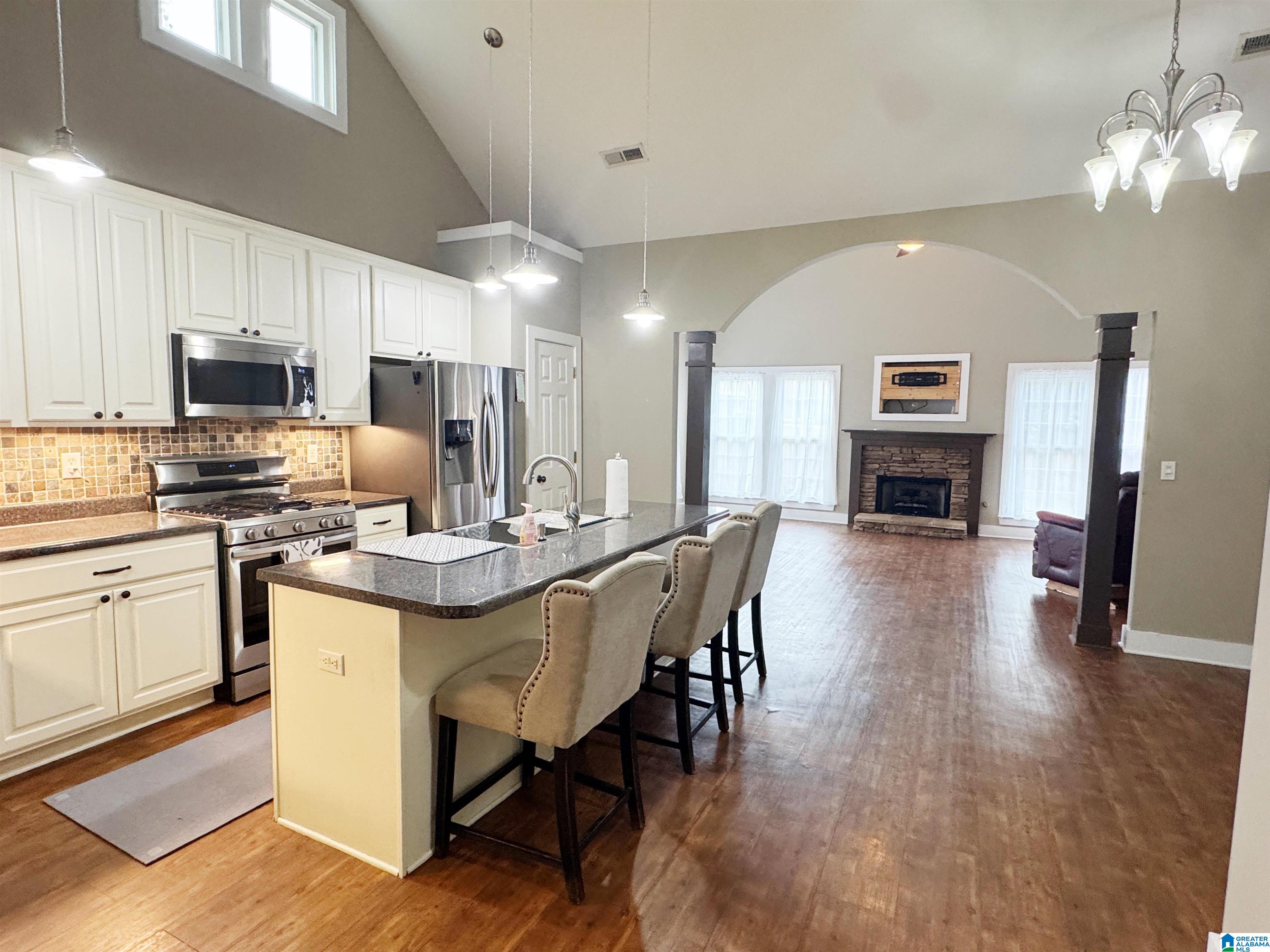 Photo 3 of Single family home for sale at 130 King Richards Way, Calera, AL 35040 | MLS# 21464925 | Listing updated on 2026-09-15