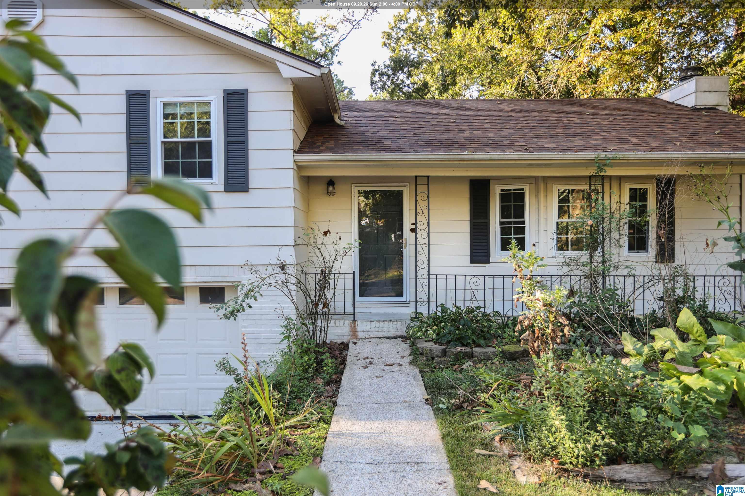 Single family home for sale at 1026 Kings Forest Dr, LEEDS, AL 35094 | MLS# 21464926