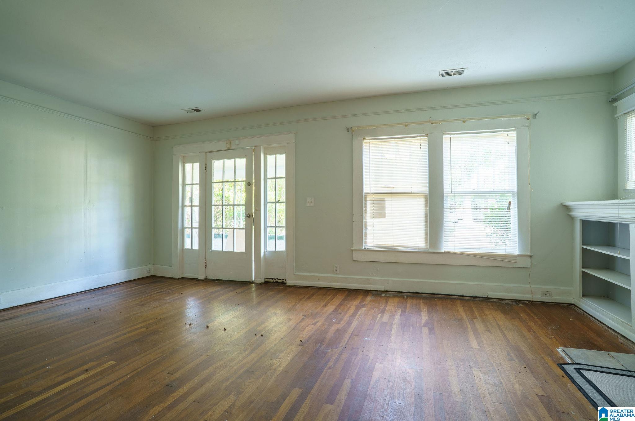 Photo 4 of Single family home for sale at 1833 Saint Charles Ave SW, Birmingham, AL 35211 | MLS# 21464933 | Listing updated on 2026-09-18
