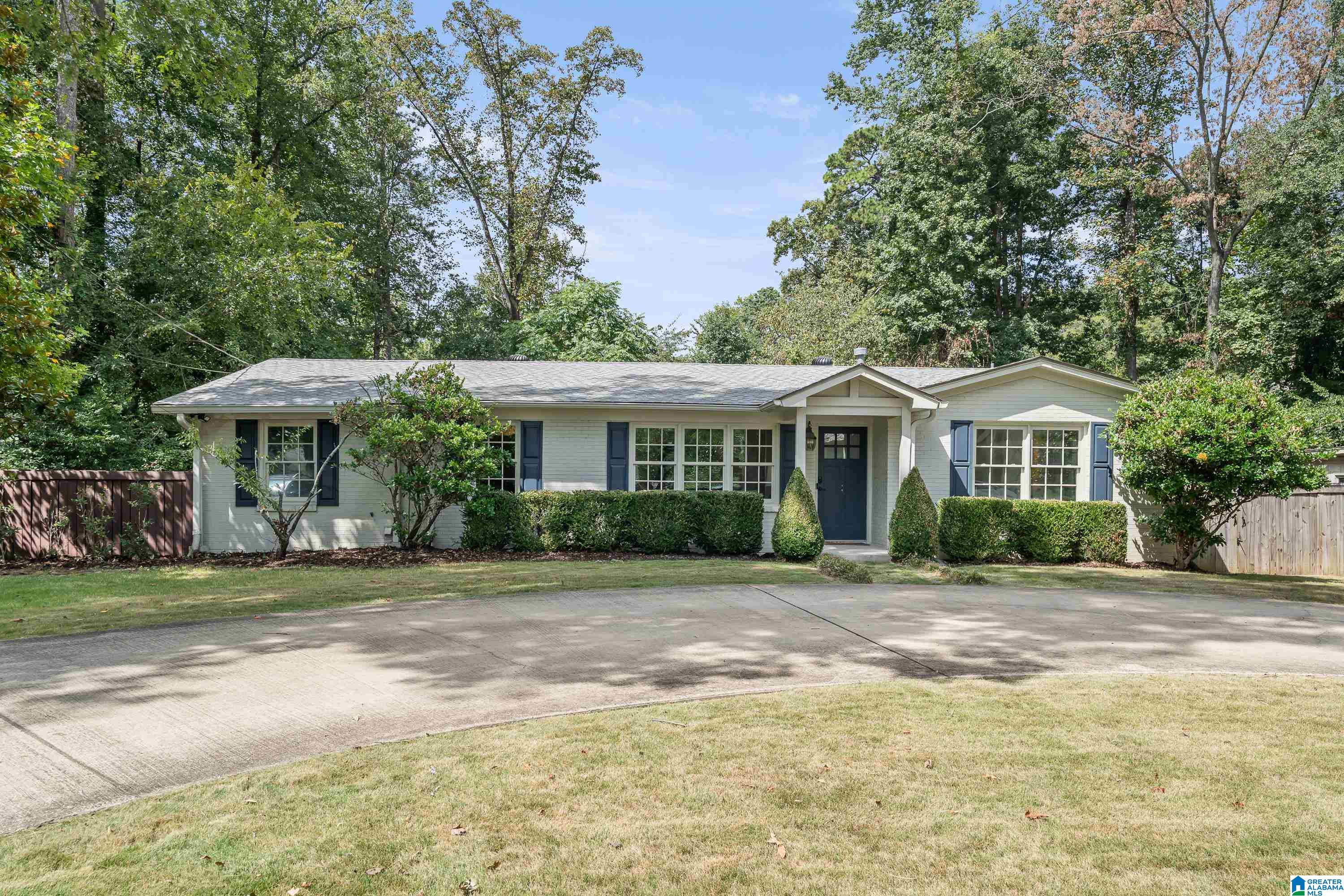Photo 1 of Single family home for sale at 3820 Buckingham Pl, Mountain Brk, AL 35243 | MLS# 21464950 | Listing updated on 2026-09-18