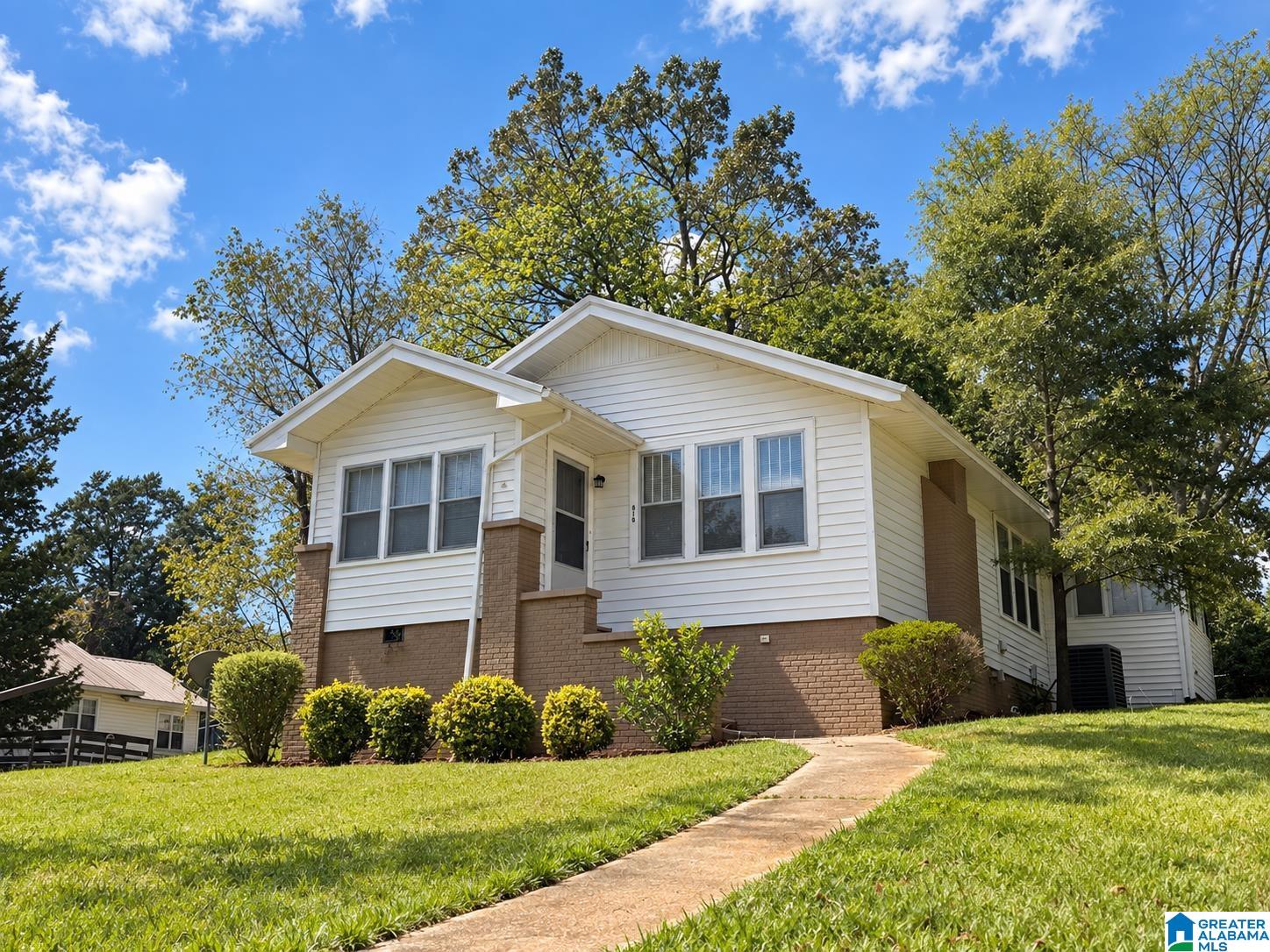 Photo 2 of Single family home for sale at 118 Highland Dr, Bessemer, AL 35023 | MLS# 21464966 | Listing updated on 2026-09-15