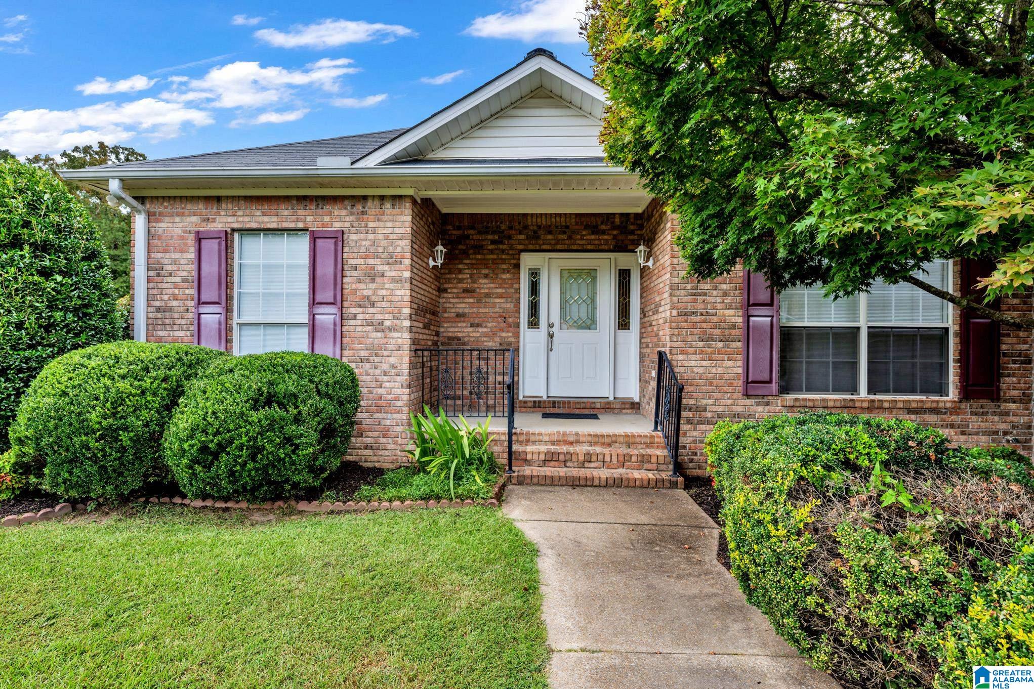 Photo 2 of Single family home for sale at 2558 Rolling Meadows Dr, Jasper, AL 35503 | MLS# 21464967 | Listing updated on 2026-09-15