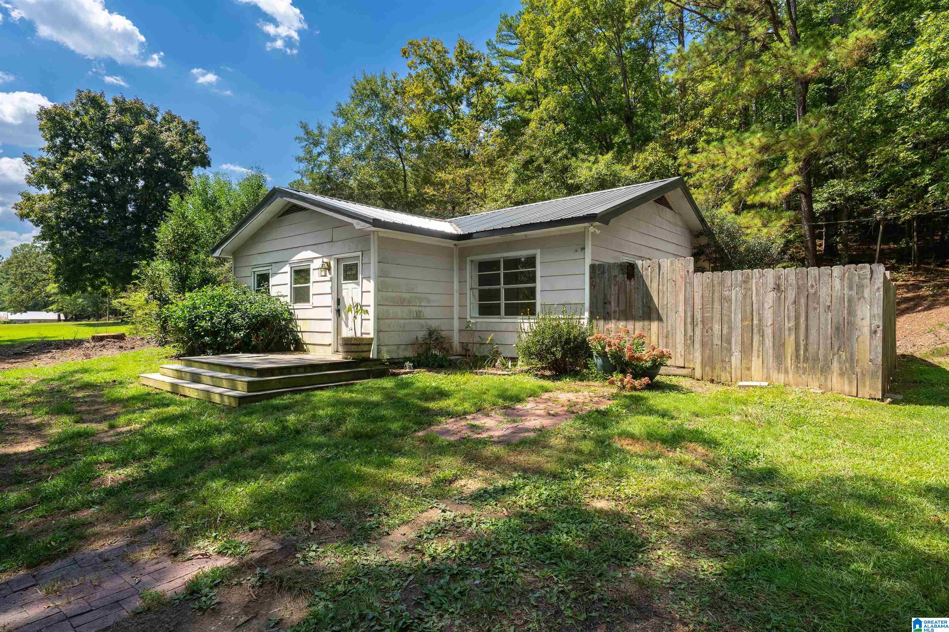 Photo 1 of Single family home for sale at 1741 Highway 35, Pelham, AL 35124 | MLS# 21465014 | Listing updated on 2026-09-16