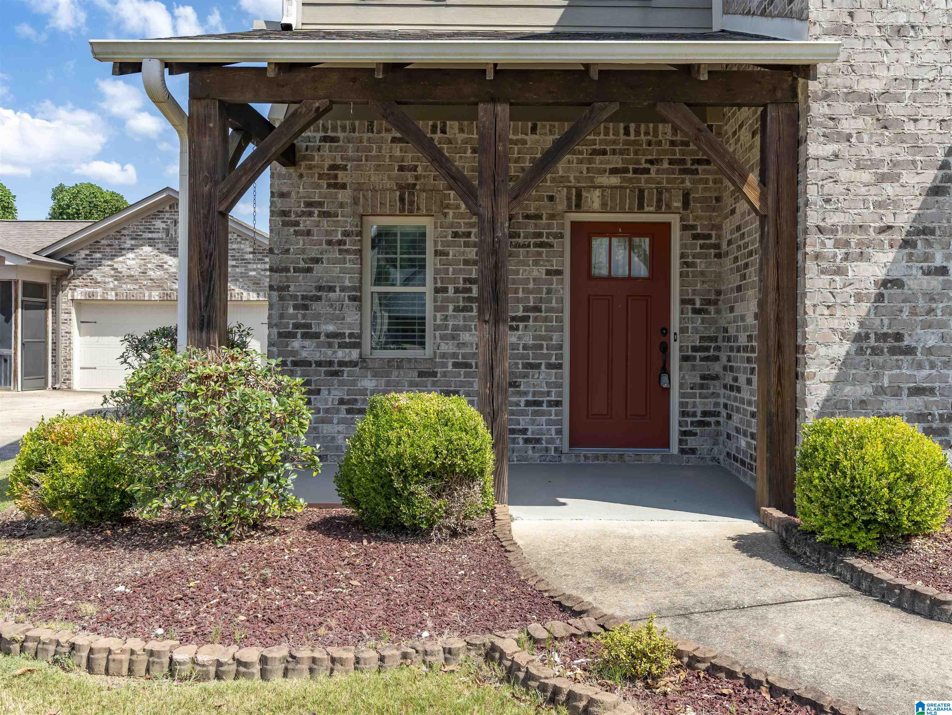 Photo 4 of Single family home for sale at 4576 Shady Grv Ln, Gardendale, AL 35071 | MLS# 21465019 | Listing updated on 2026-09-16