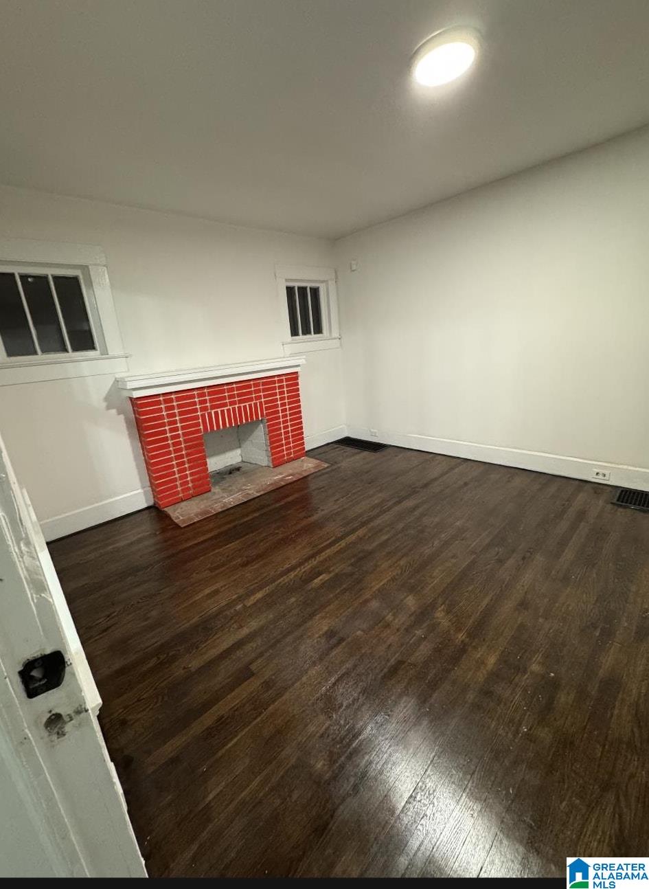 Photo 2 of Single family home for sale at 454 11th Street W, Birmingham, AL 35204 | MLS# 21465026 | Listing updated on 2026-09-15
