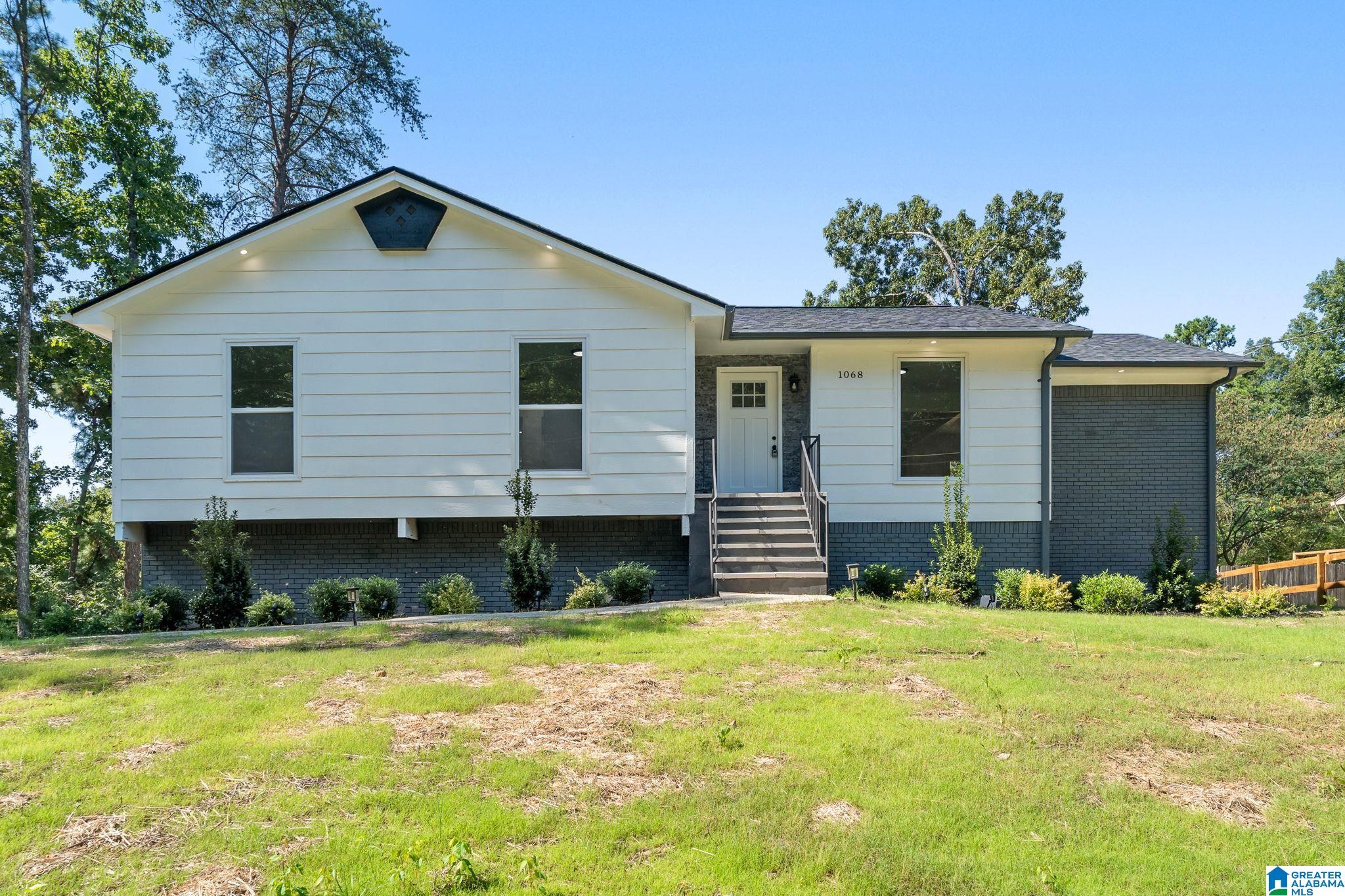 Photo 2 of Single family home for sale at 1068 Alicia Dr, Birmingham, AL 35215 | MLS# 21465038 | Listing updated on 2026-09-18