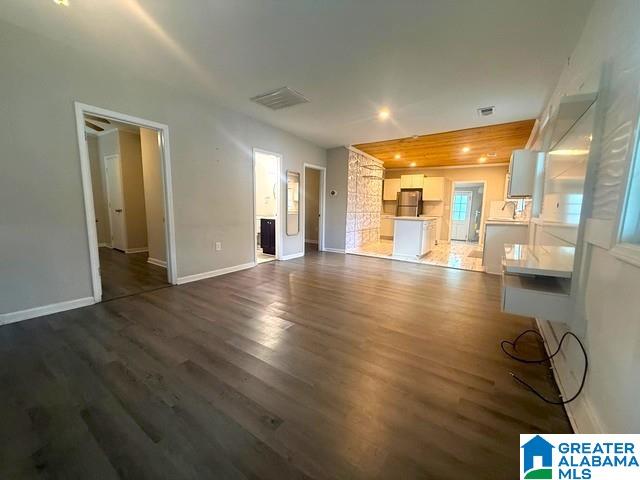 Photo 3 of Single family home for sale at 4808 3rd Avenue S, Birmingham, AL 35222 | MLS# 21465039 | Listing updated on 2026-09-16