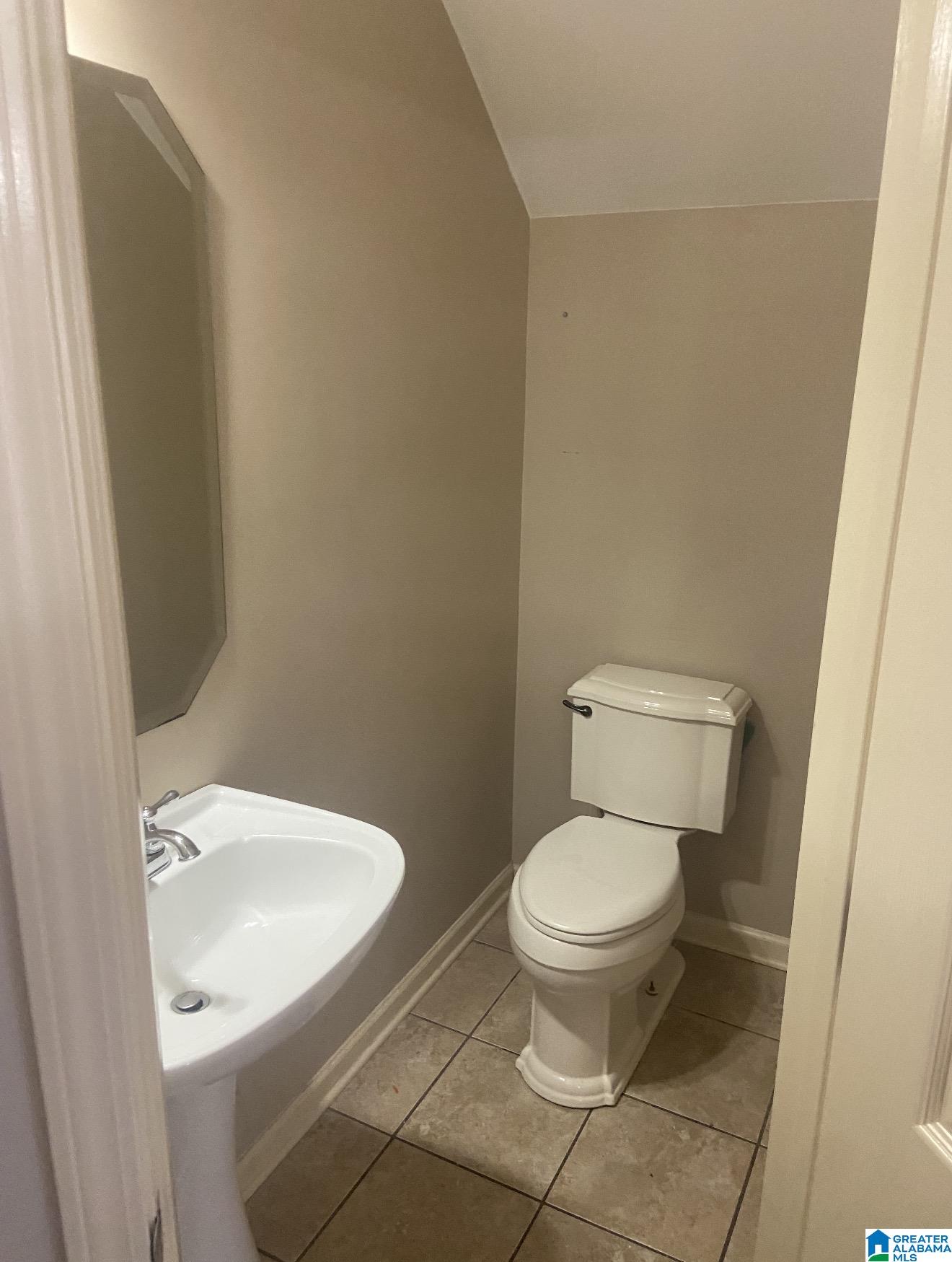 Photo 4 of Townhouse for sale at 2064 Queens Ct, Moody, AL 35004 | MLS# 21465041 | Listing updated on 2026-09-16
