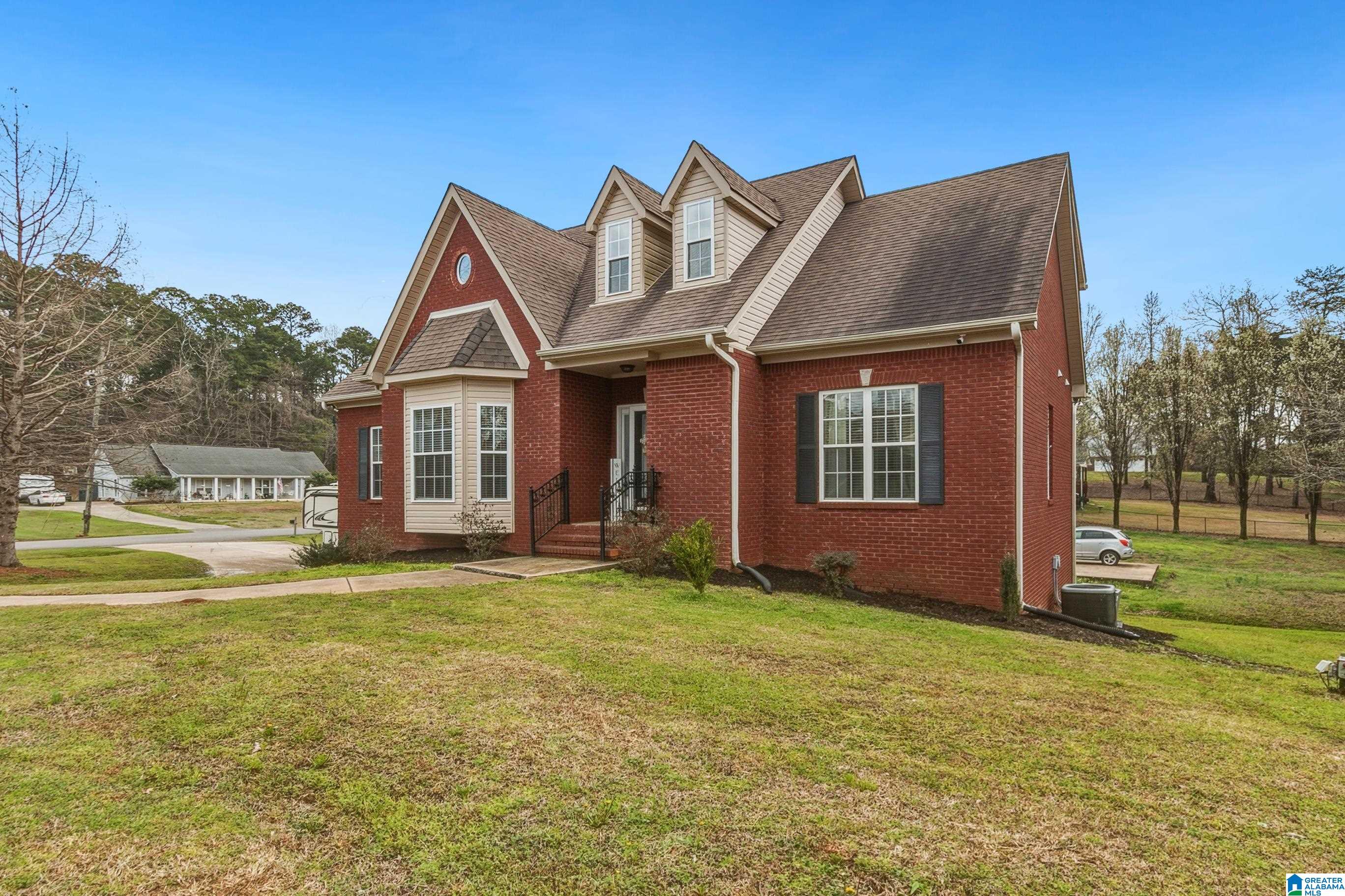 Photo 2 of Single family home for sale at 13664 Lisa Dr, Lake View, AL 35111 | MLS# 21465046 | Listing updated on 2026-09-16