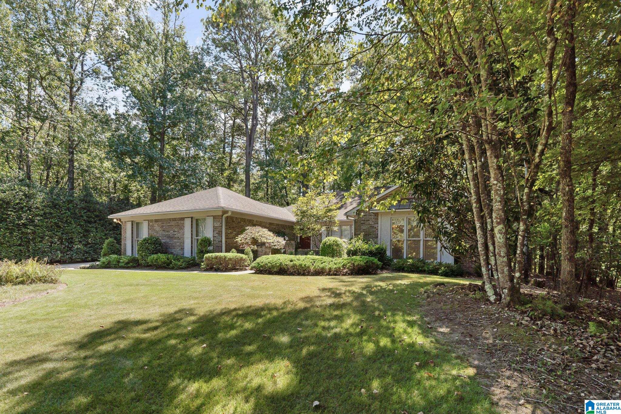 Photo 3 of Single family home for sale at 2715 Stevens Crk Rd, Hoover, AL 35244 | MLS# 21465052 | Listing updated on 2026-09-18