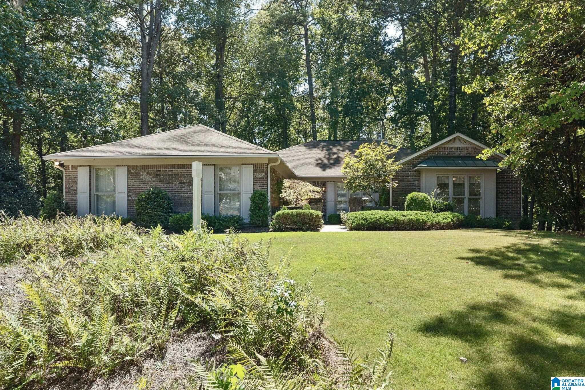 Photo 4 of Single family home for sale at 2715 Stevens Crk Rd, Hoover, AL 35244 | MLS# 21465052 | Listing updated on 2026-09-18