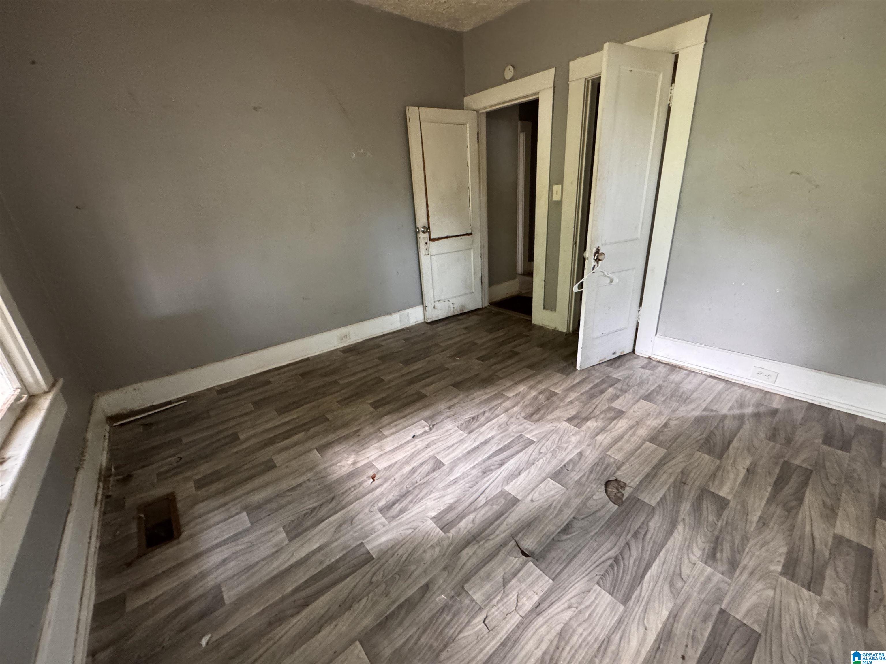 Photo 3 of Single family home for sale at 909 14th Street, Birmingham, AL 35228 | MLS# 21465054 | Listing updated on 2026-09-16