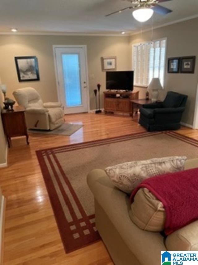 Photo 2 of Single family home for sale at 120 Hendrix St, Oneonta, AL 35121 | MLS# 21465065 | Listing updated on 2026-09-16