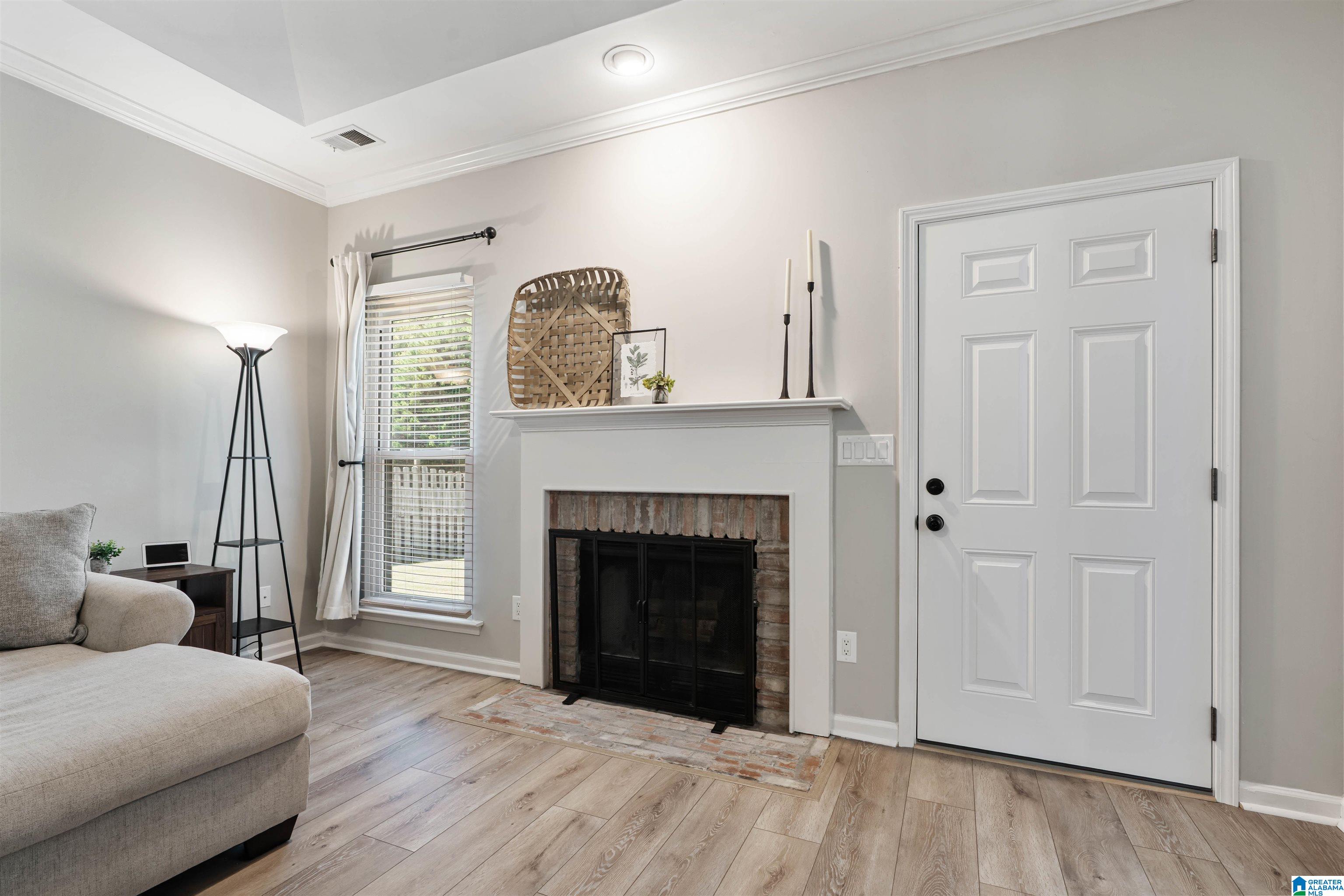 Photo 3 of Single family home for sale at 1077 Avalon Dr, Moody, AL 35004 | MLS# 21465072 | Listing updated on 2026-09-20