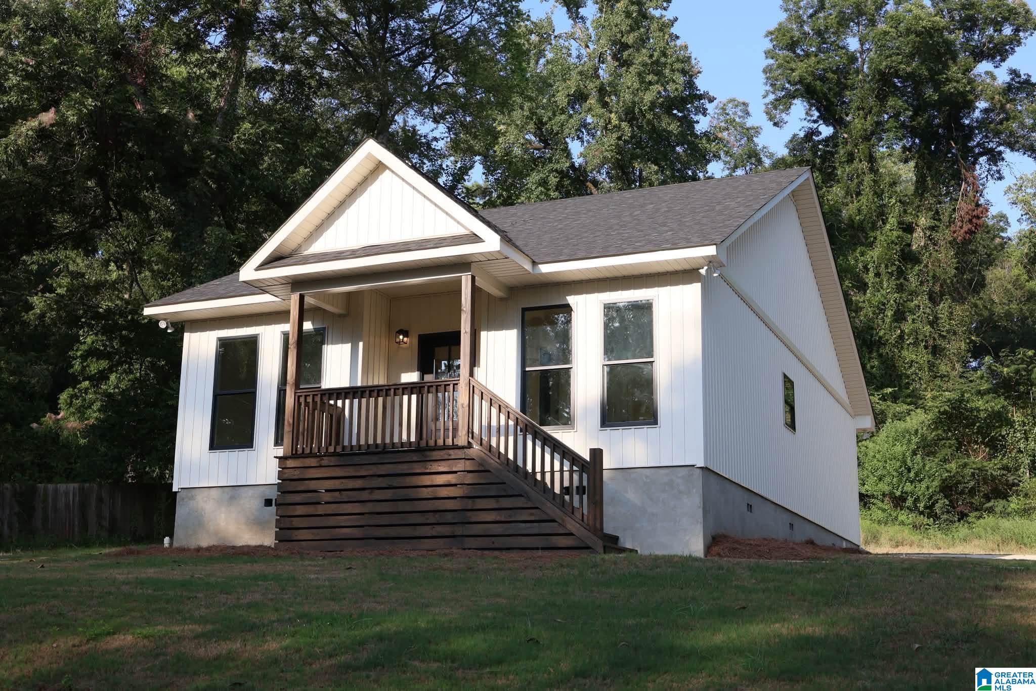 Photo 1 of Single family home for sale at 146 Market St, Centreville, AL 35042 | MLS# 21465086 | Listing updated on 2026-09-16