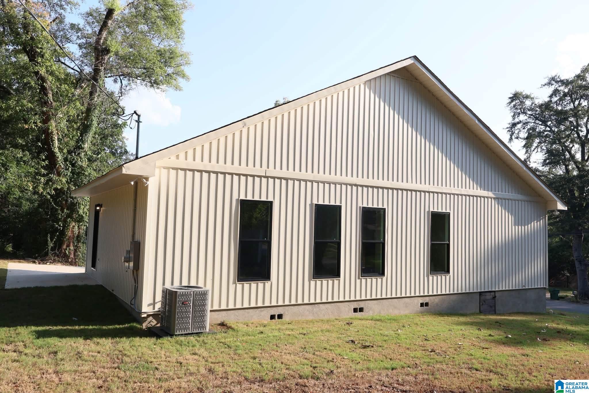 Photo 3 of Single family home for sale at 146 Market St, Centreville, AL 35042 | MLS# 21465086 | Listing updated on 2026-09-16