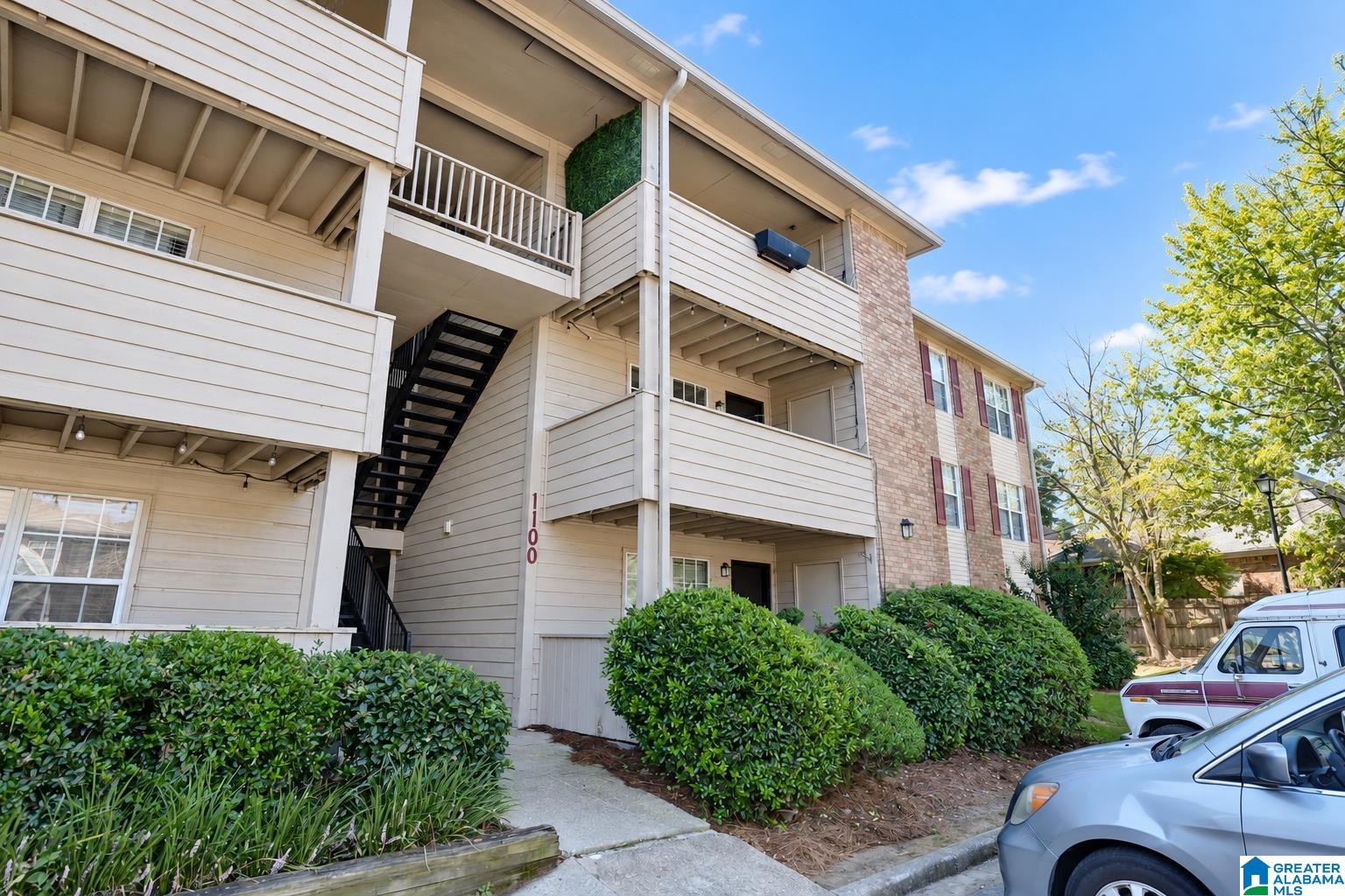 Photo 1 of Condo for sale at 1107 Chapel Crk Dr #1107, Hoover, AL 35226 | MLS# 21465089 | Listing updated on 2026-09-17