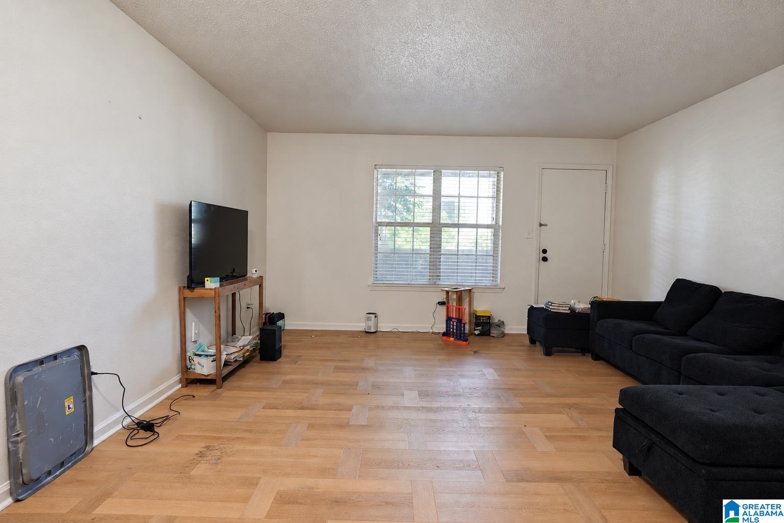 Photo 3 of Condo for sale at 1302 Patton Crk Dr #1302, Hoover, AL 35226 | MLS# 21465090 | Listing updated on 2026-09-17