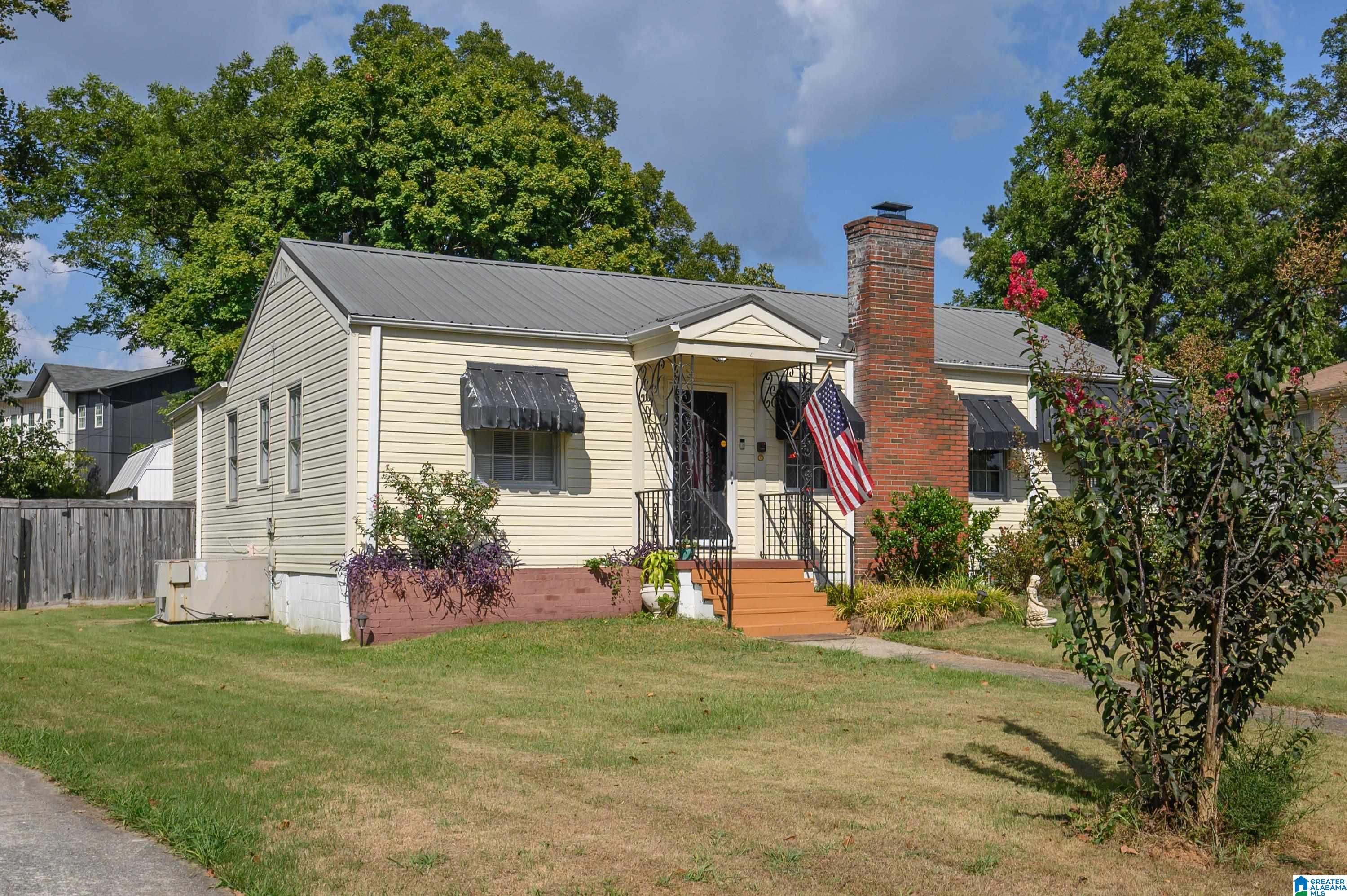 Photo 3 of Single family home for sale at 124 Gillon Dr, Birmingham, AL 35209 | MLS# 21465103 | Listing updated on 2026-09-19