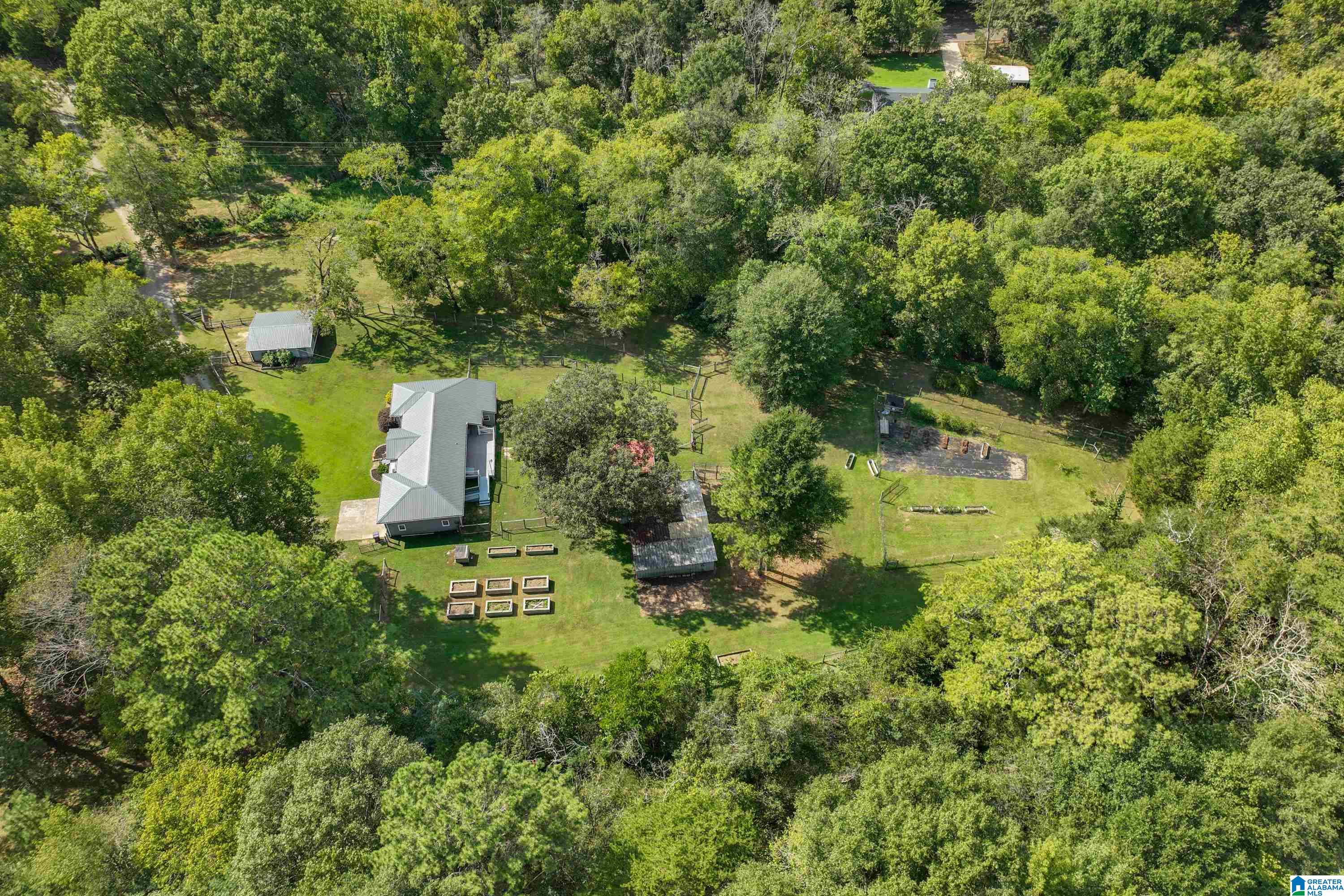 Photo 3 of Single family home for sale at 5329 Red Holw Rd, Birmingham, AL 35215 | MLS# 21465111 | Listing updated on 2026-09-17