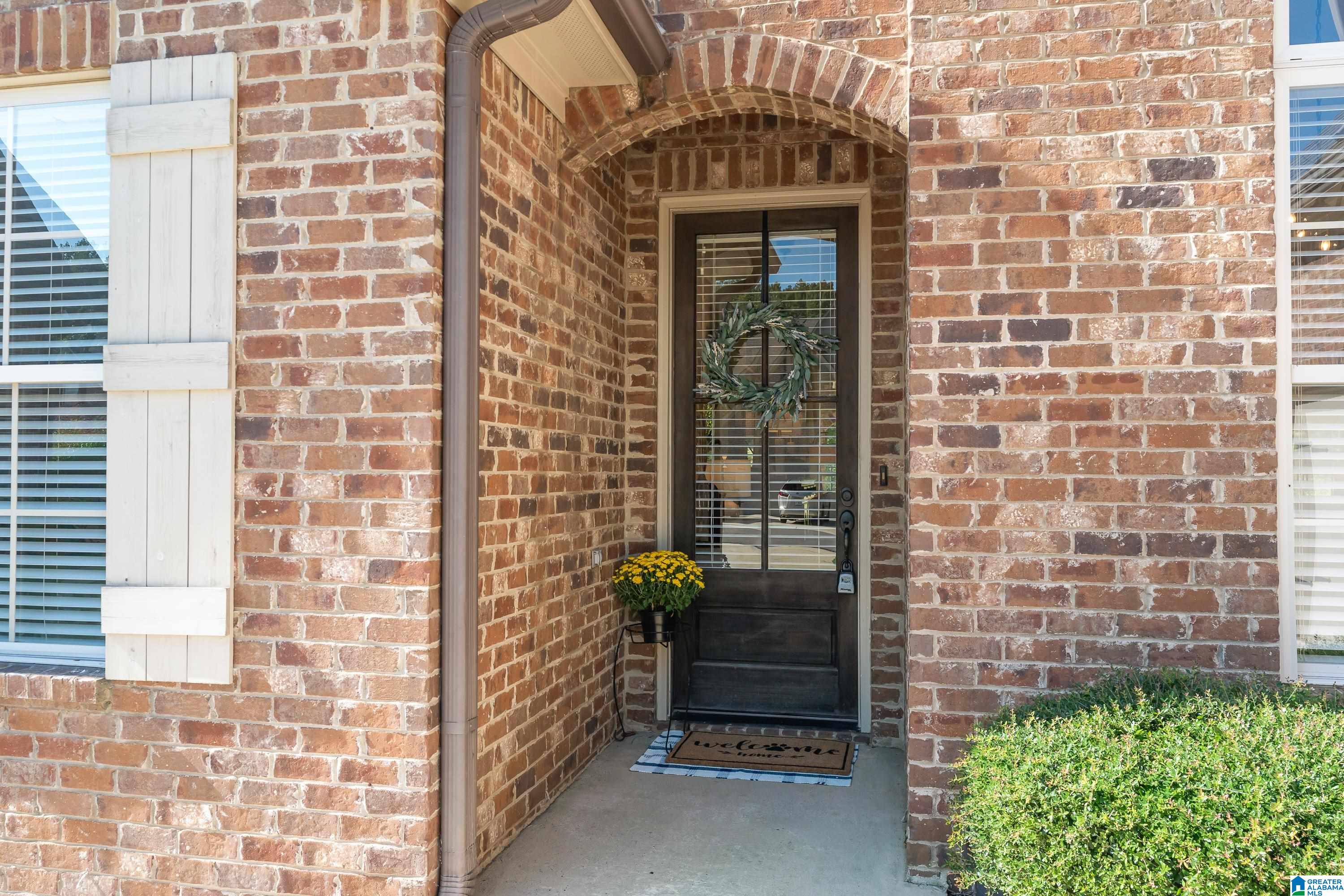 Photo 3 of Single family home for sale at 305 Dunrobin Cir, Pelham, AL 35124 | MLS# 21465112 | Listing updated on 2026-09-25