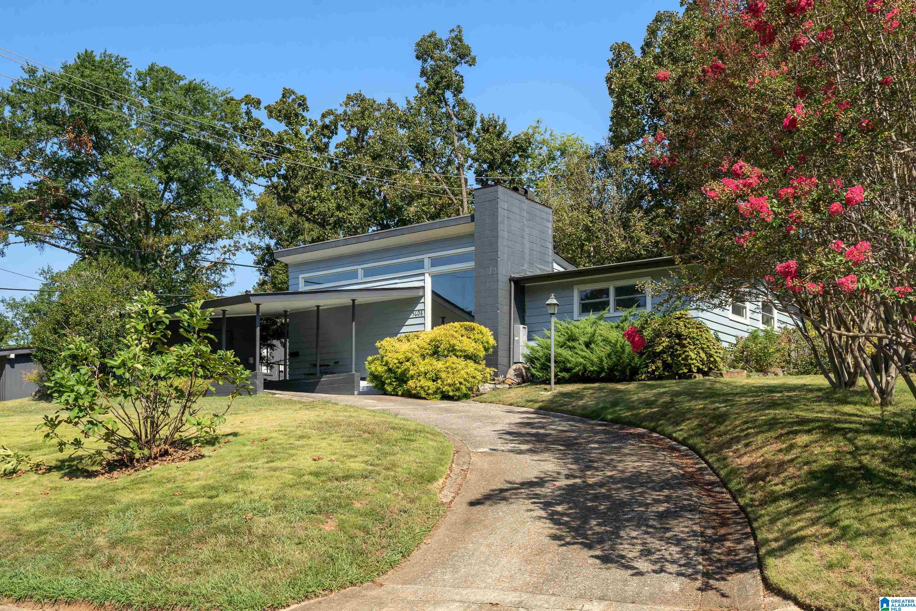 Photo 1 of Single family home for sale at 5608 9th Avenue S, Birmingham, AL 35212 | MLS# 21465122 | Listing updated on 2026-09-17