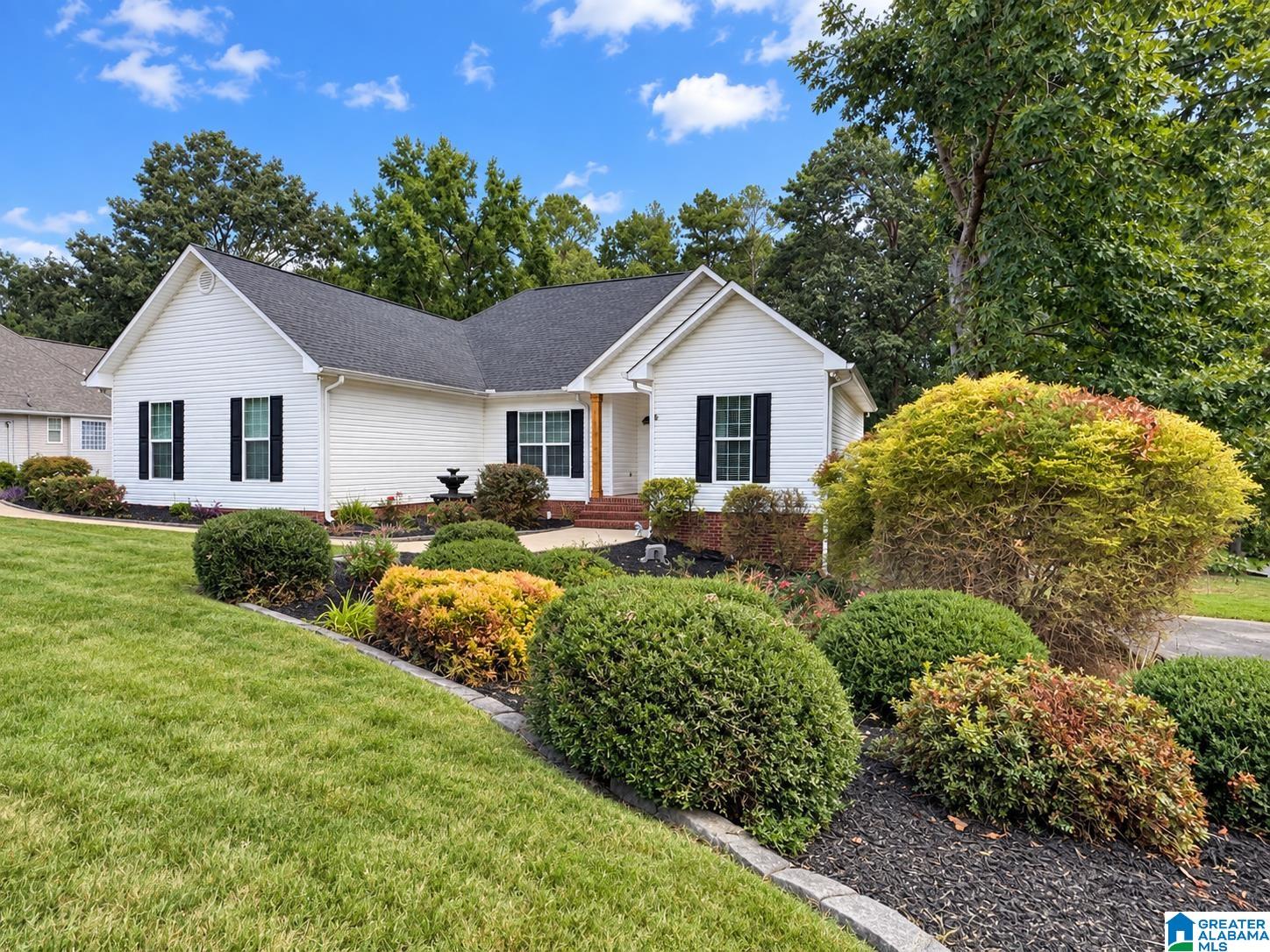 Photo 1 of Single family home for sale at 4208 Country Oaks Dr, Oxford, AL 36203 | MLS# 21465149 | Listing updated on 2026-09-17