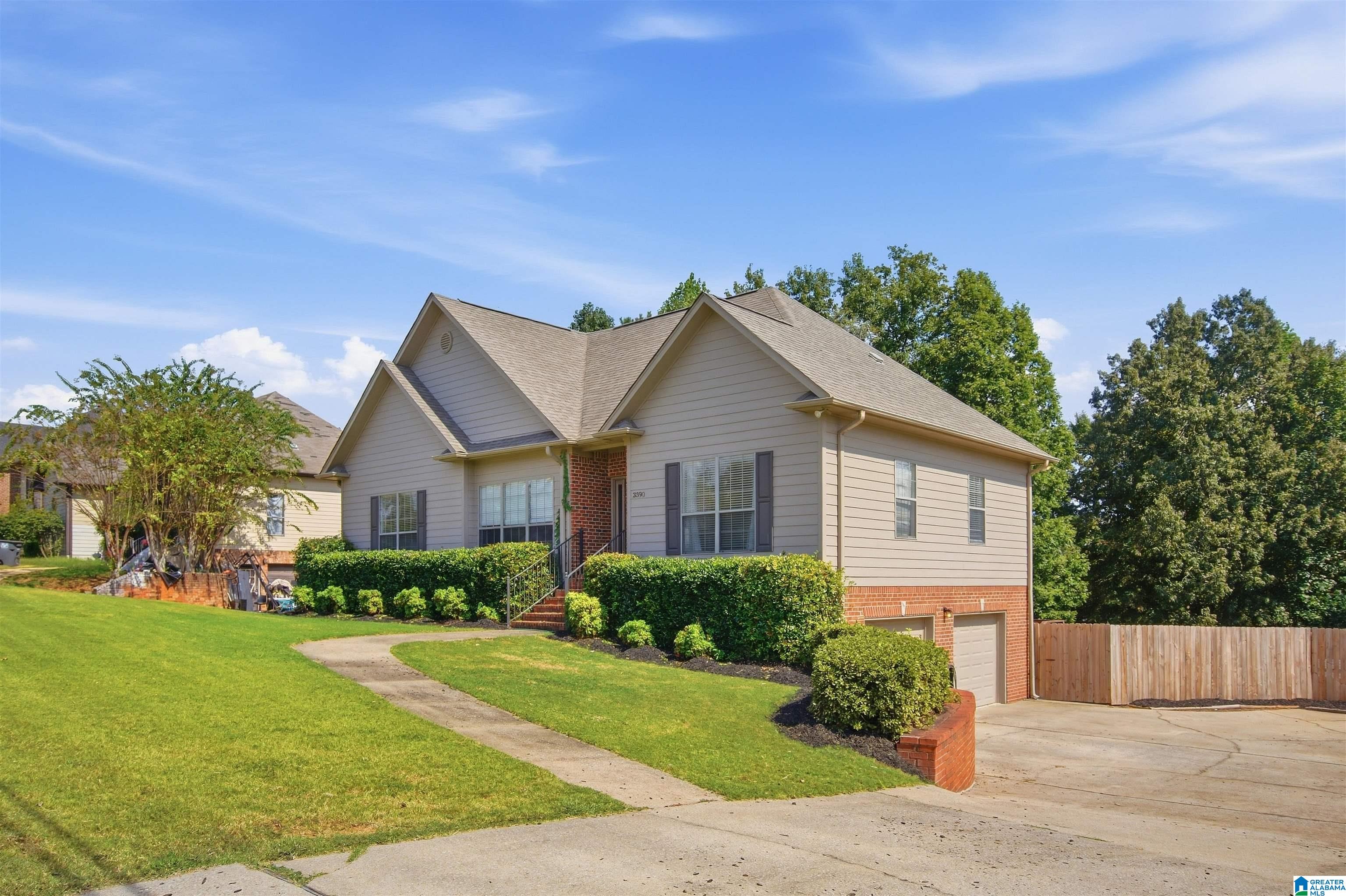 Photo 2 of Single family home for sale at 3390 Smith Sims Rd, Trussville, AL 35173 | MLS# 21465163 | Listing updated on 2026-09-18