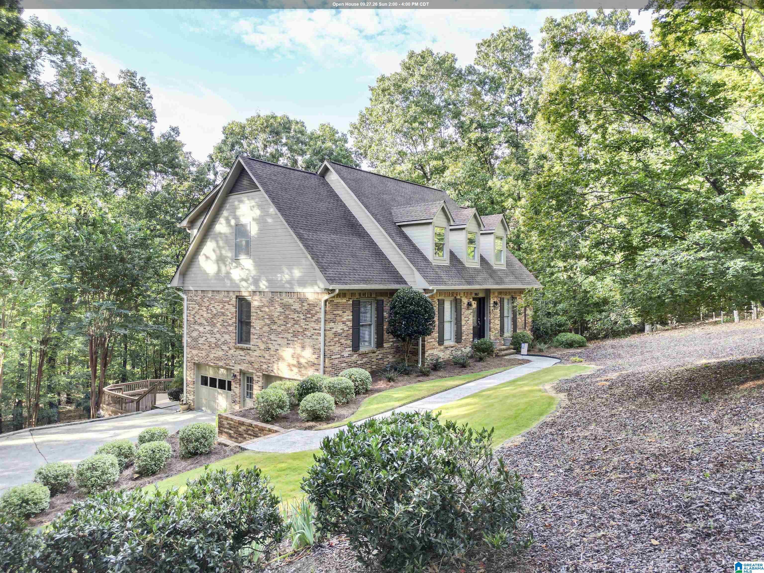 Photo 1 of Single family home for sale at 980 Indian Crst Dr, Indian Springs, AL 35124 | MLS# 21465167 | Listing updated on 2026-09-23