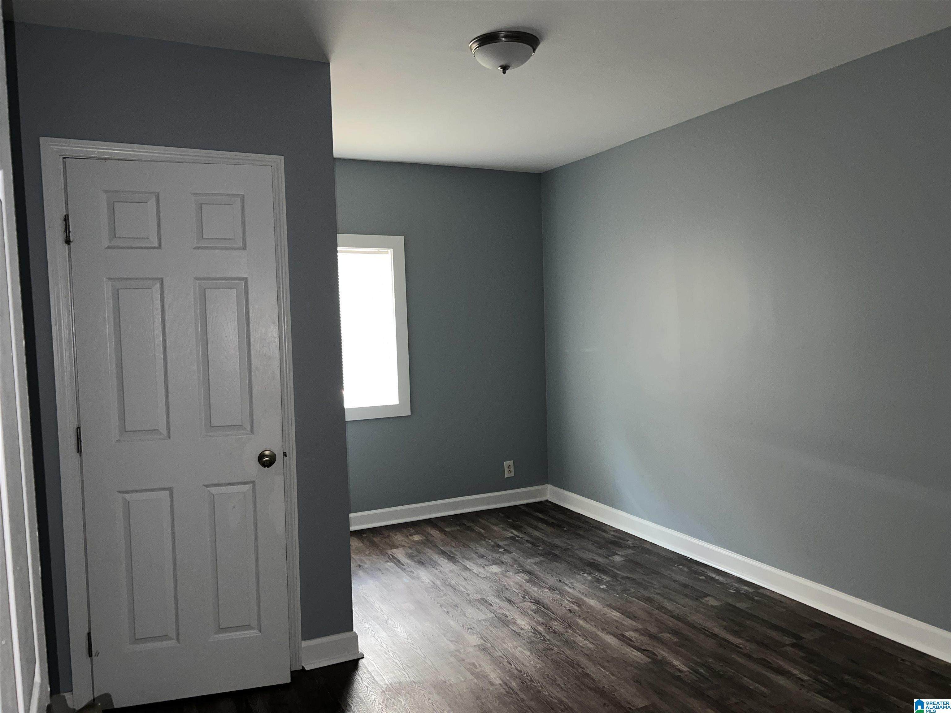Photo 4 of Single family home for sale at 950 Center St N, Birmingham, AL 35204 | MLS# 21465178 | Listing updated on 2026-09-17
