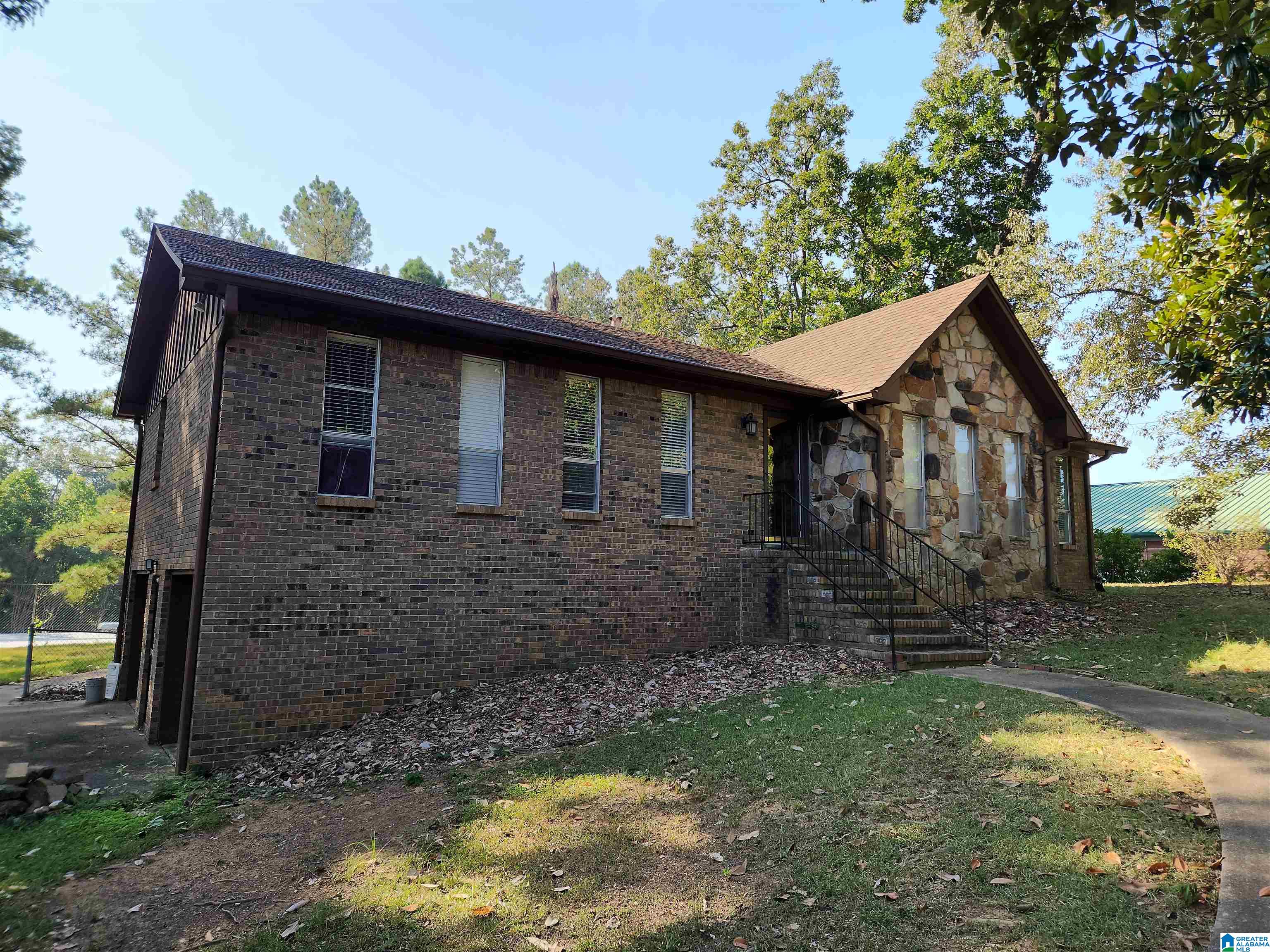 Photo 1 of Single family home for sale at 501 Forestwood Dr, Birmingham, AL 35214 | MLS# 21465190 | Listing updated on 2026-09-17