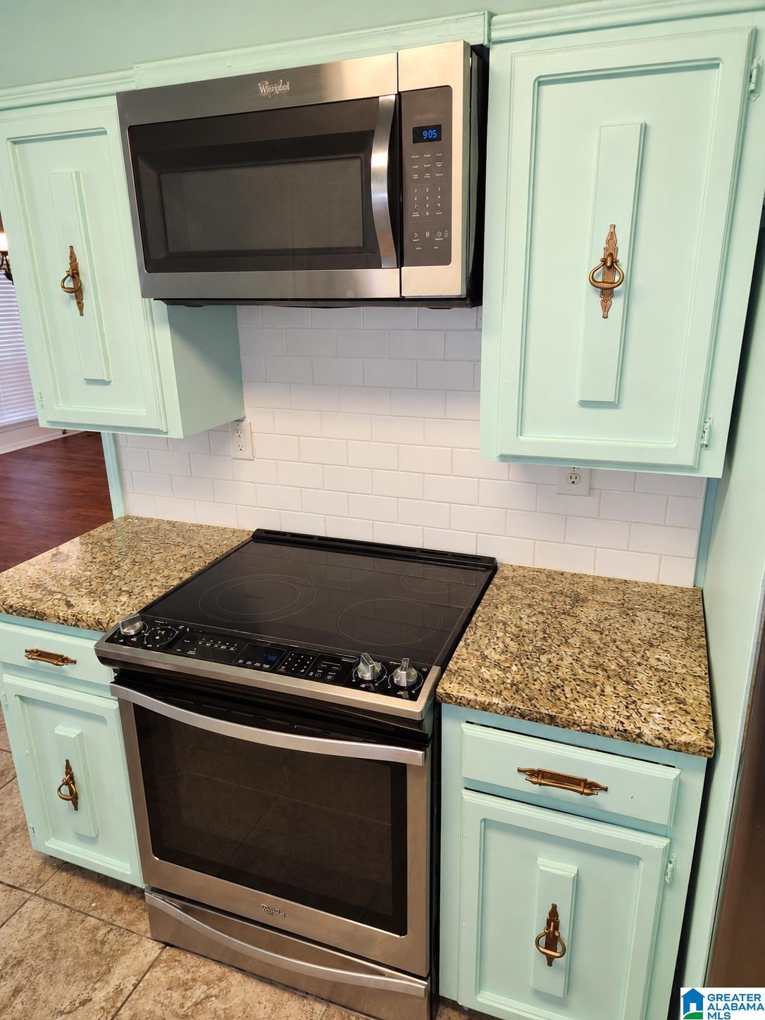 Photo 3 of Single family home for sale at 501 Forestwood Dr, Birmingham, AL 35214 | MLS# 21465190 | Listing updated on 2026-09-17