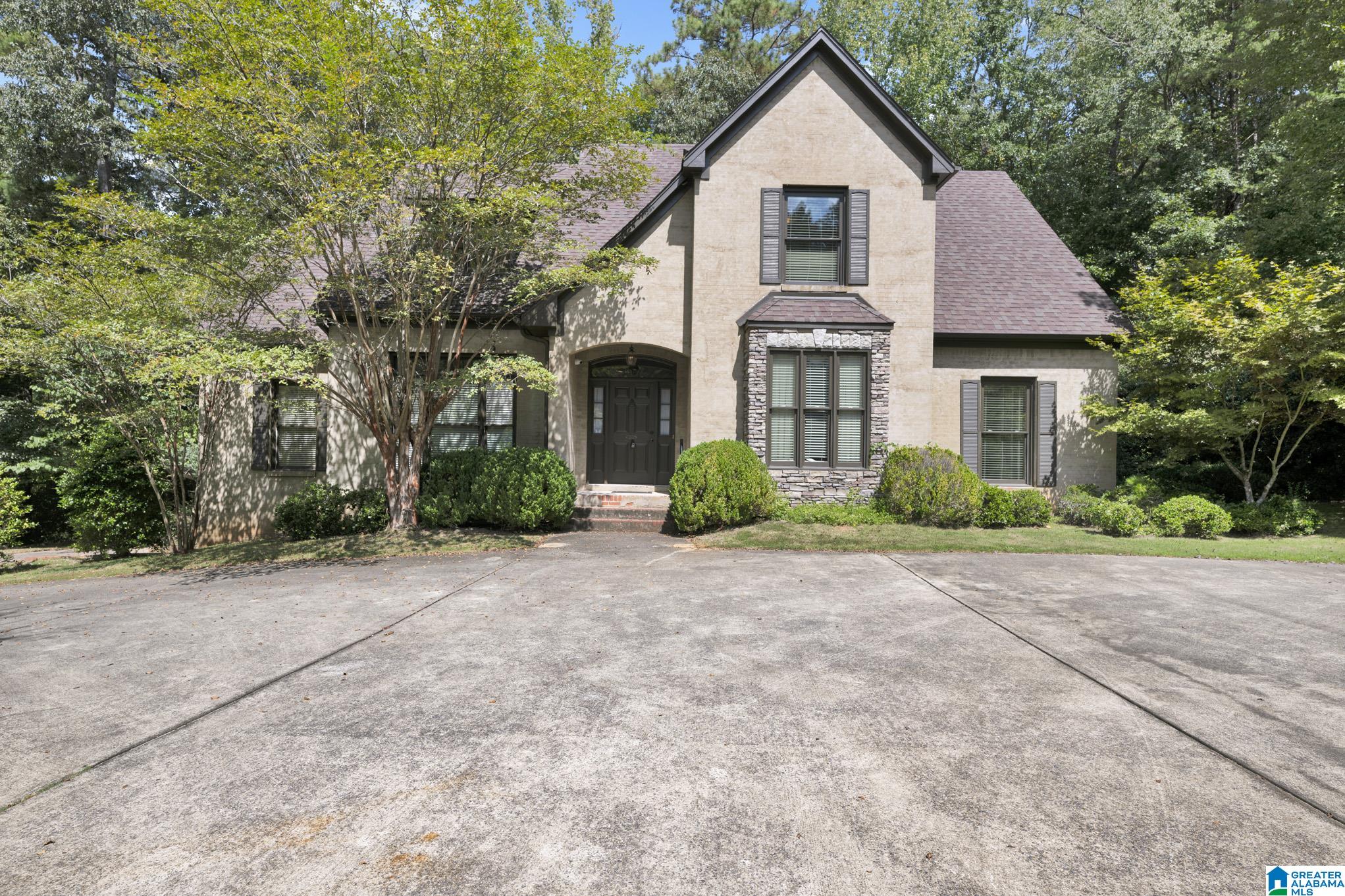 Photo 2 of Single family home for sale at 81 Saint Andrews Pkwy, Oneonta, AL 35121 | MLS# 21465192 | Listing updated on 2026-09-19