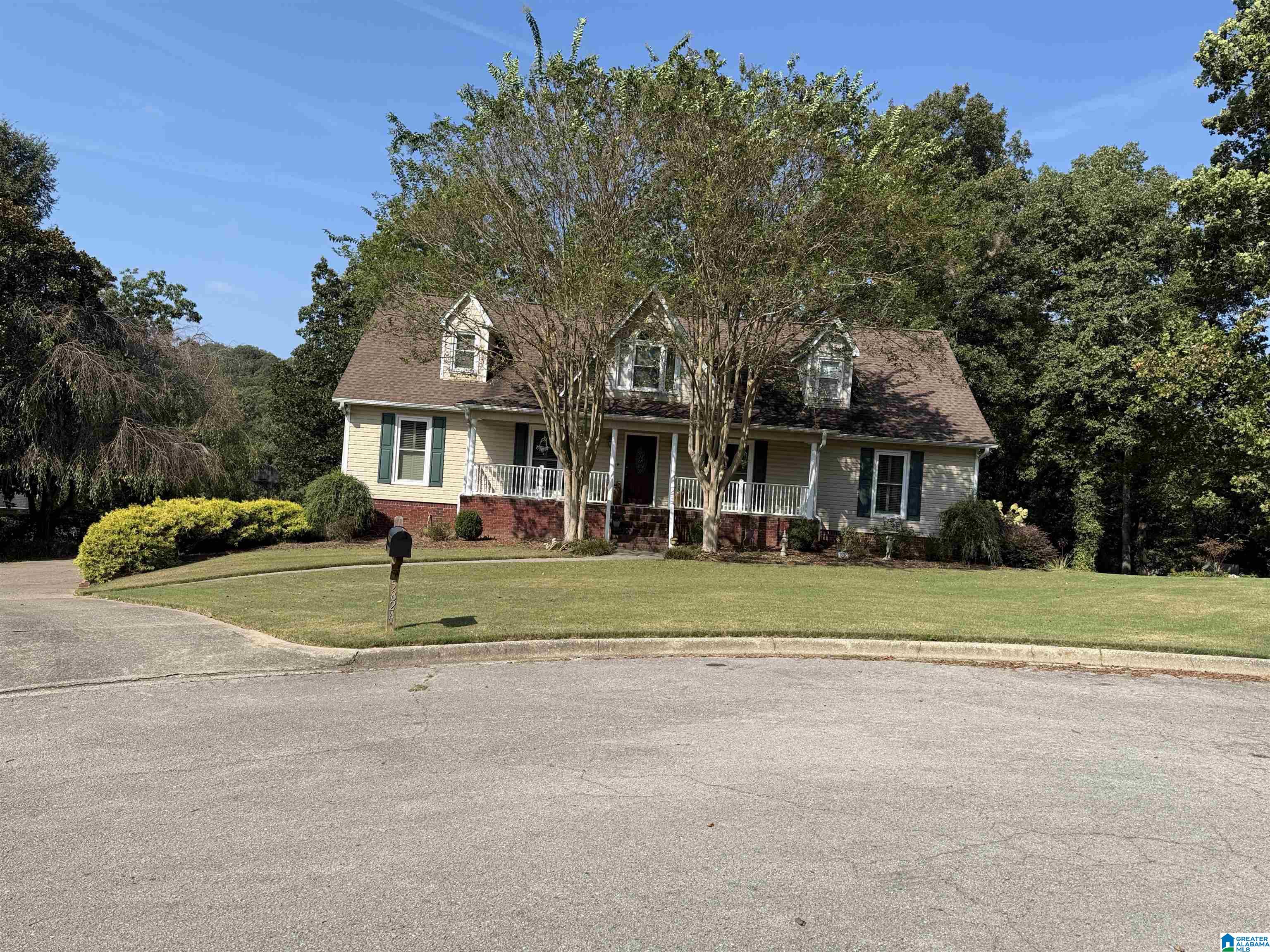 5824 HUMMINGBIRD CIRCLE