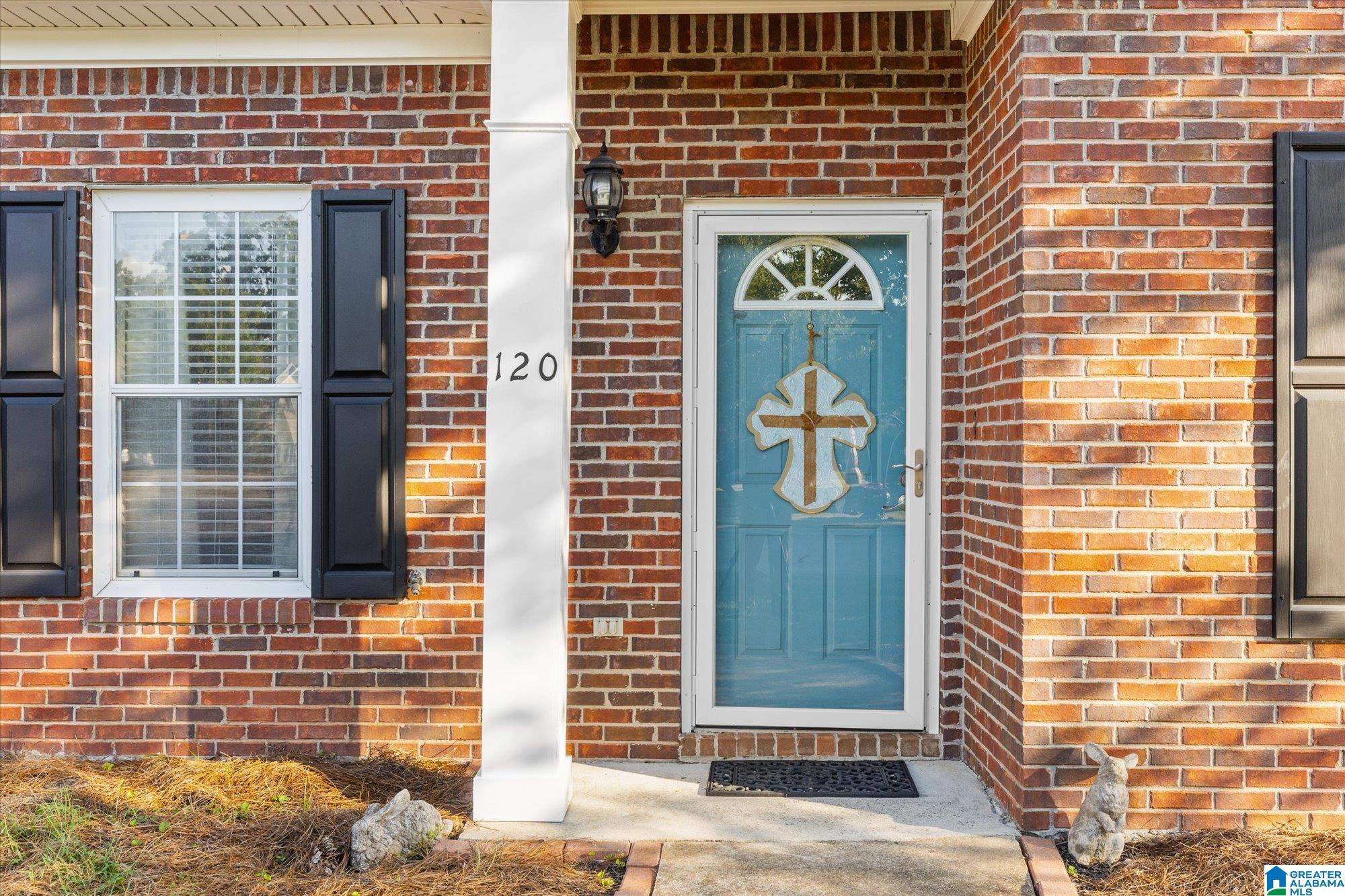 Photo 3 of Single family home for sale at 120 Meadow View Cir, Pelham, AL 35124 | MLS# 21465198 | Listing updated on 2026-09-18