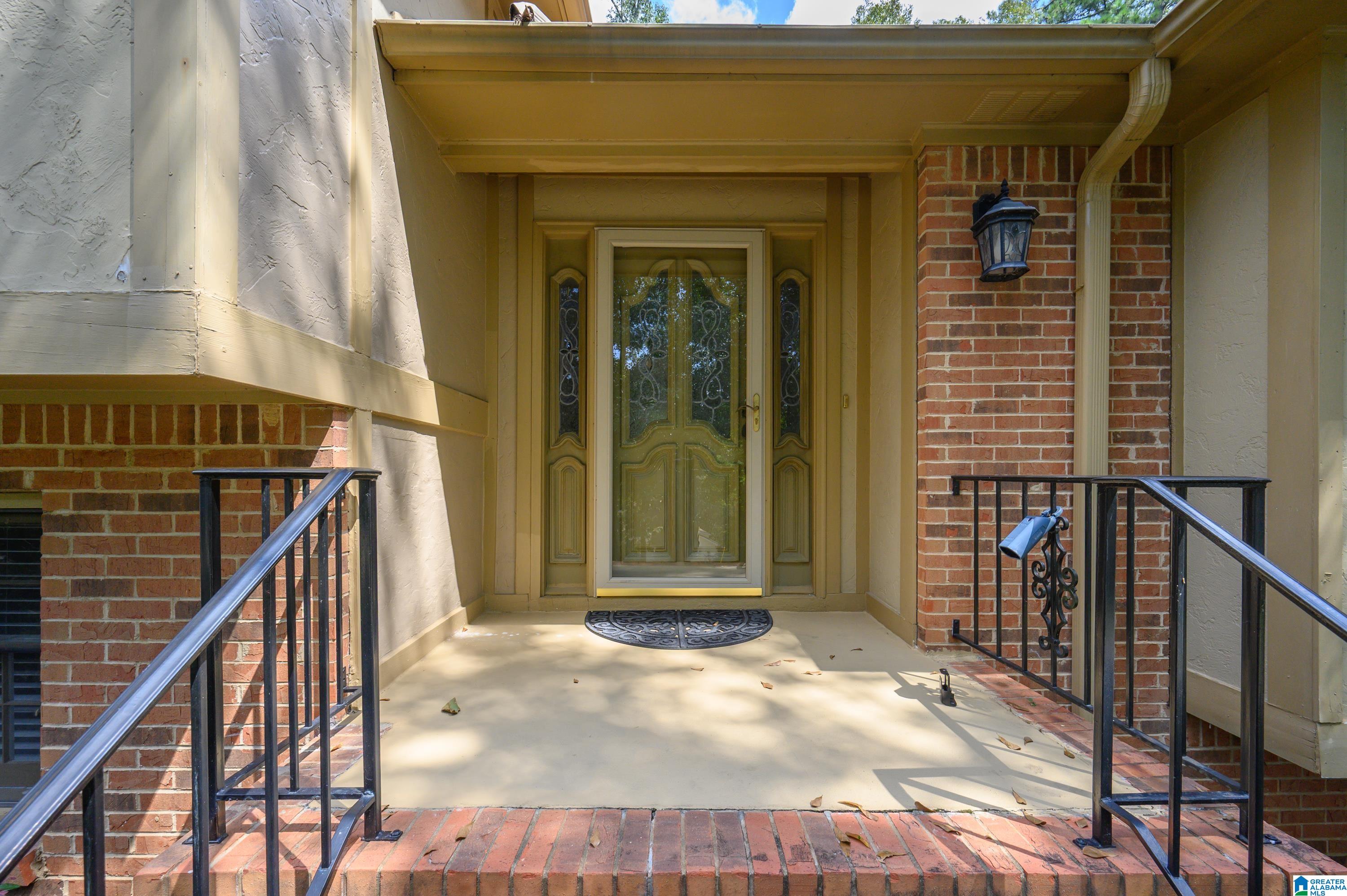 Photo 4 of Single family home for sale at 1748 Napier Dr, Hoover, AL 35226 | MLS# 21465213 | Listing updated on 2026-09-18