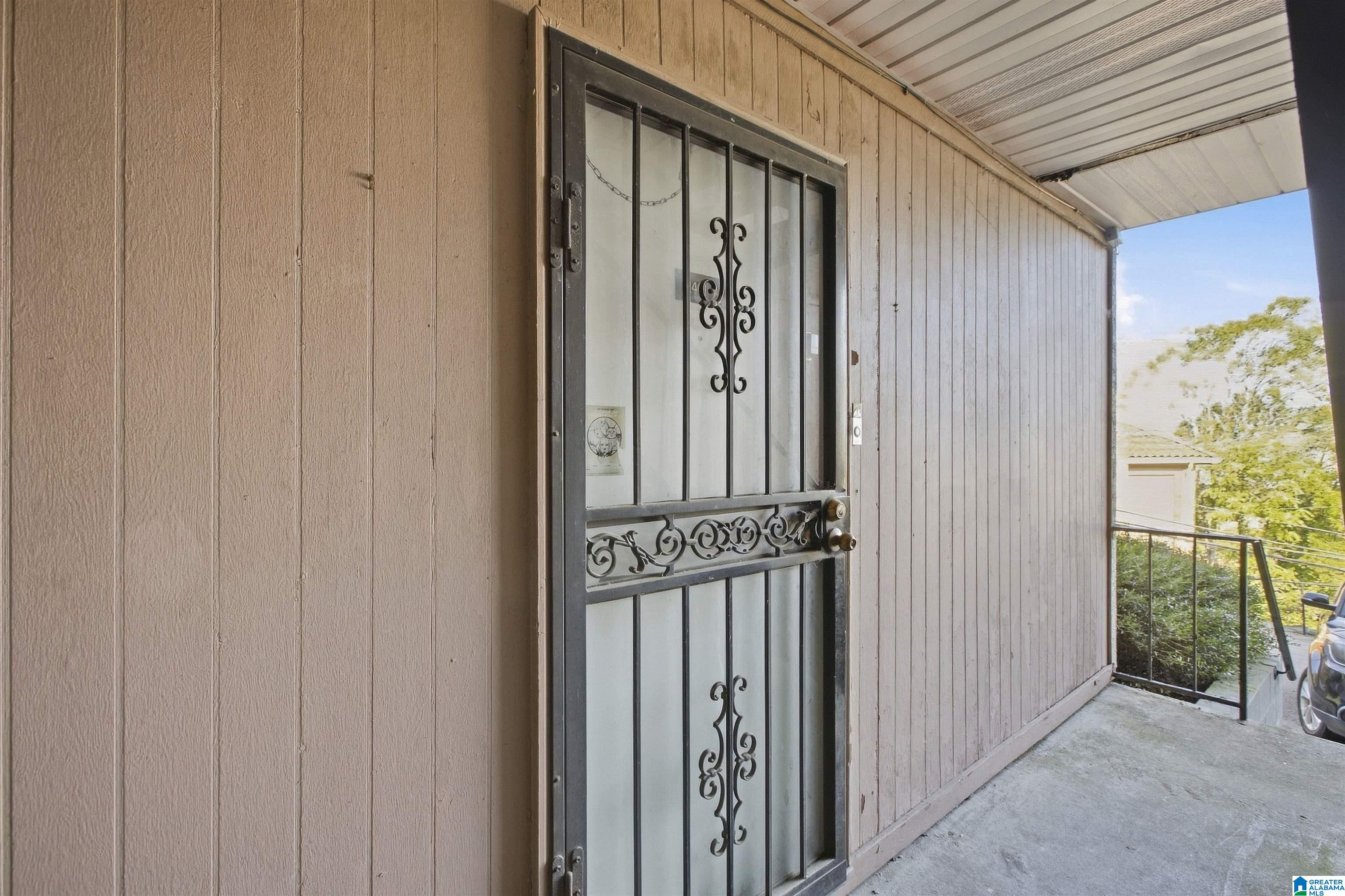 Photo 3 of Condo for sale at 2401 Arlington Crescent #A, Birmingham, AL 35205 | MLS# 21465220 | Listing updated on 2026-09-18