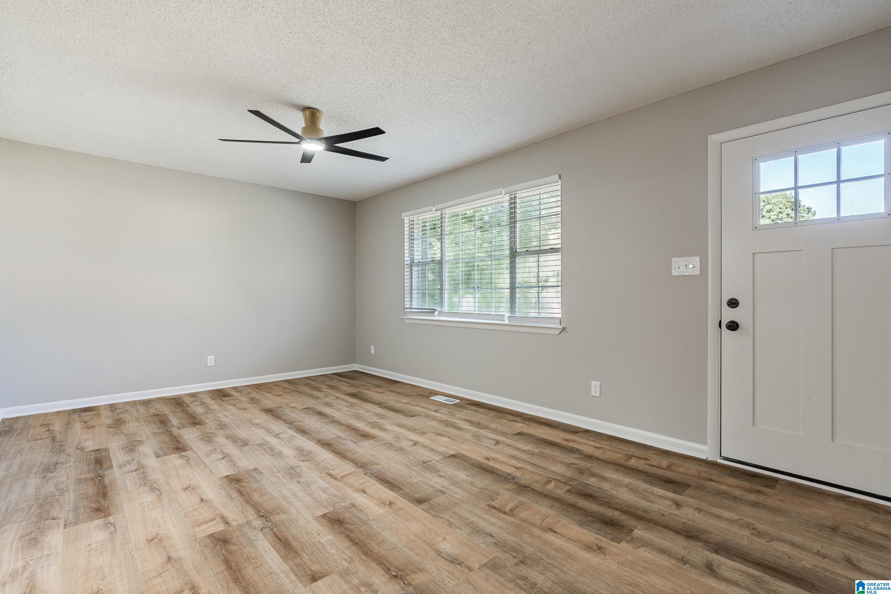 Photo 3 of Single family home for sale at 604 Hillcrest Rd, Adamsville, AL 35005 | MLS# 21465241 | Listing updated on 2026-09-19