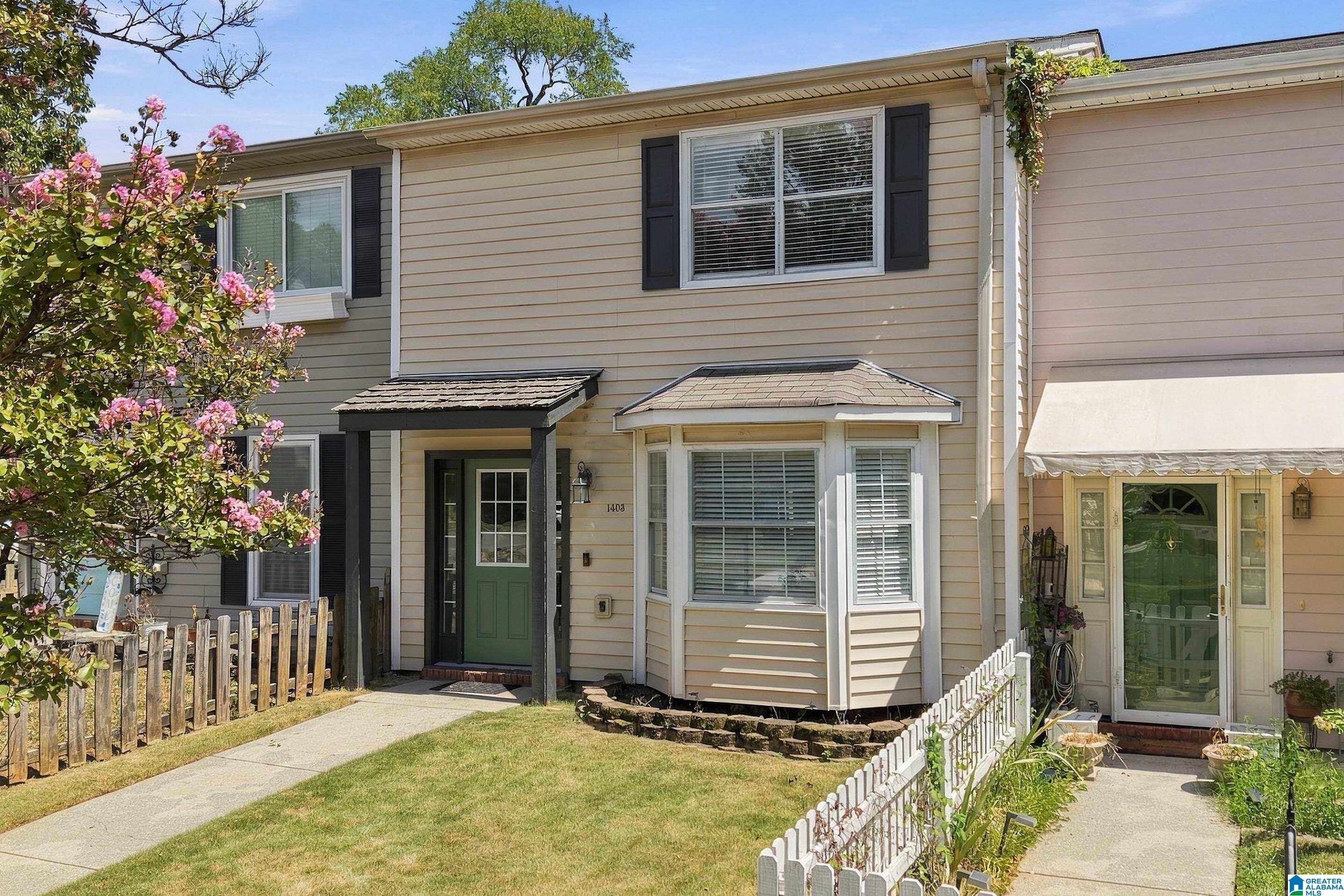 Photo 2 of Townhouse for sale at 1403 17th Street S, Birmingham, AL 35205 | MLS# 21465246 | Listing updated on 2026-09-18